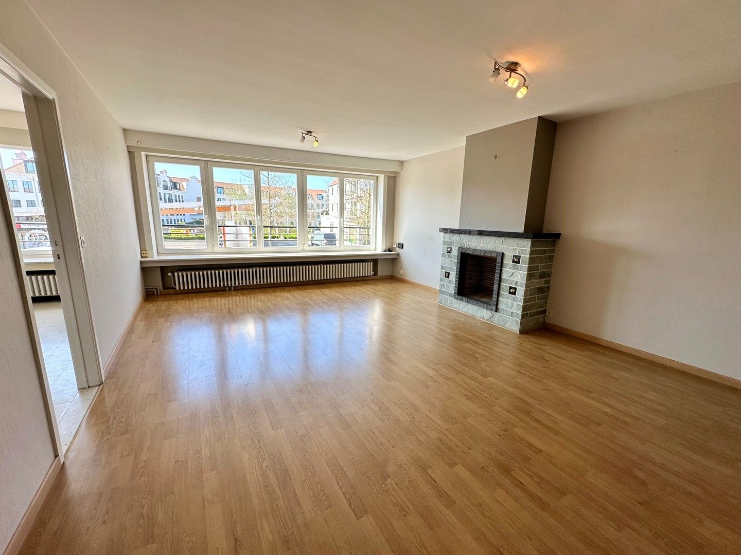 Aangenaam appartement genietend van open zichten, vlakbij het centrum van Knokke. foto 2