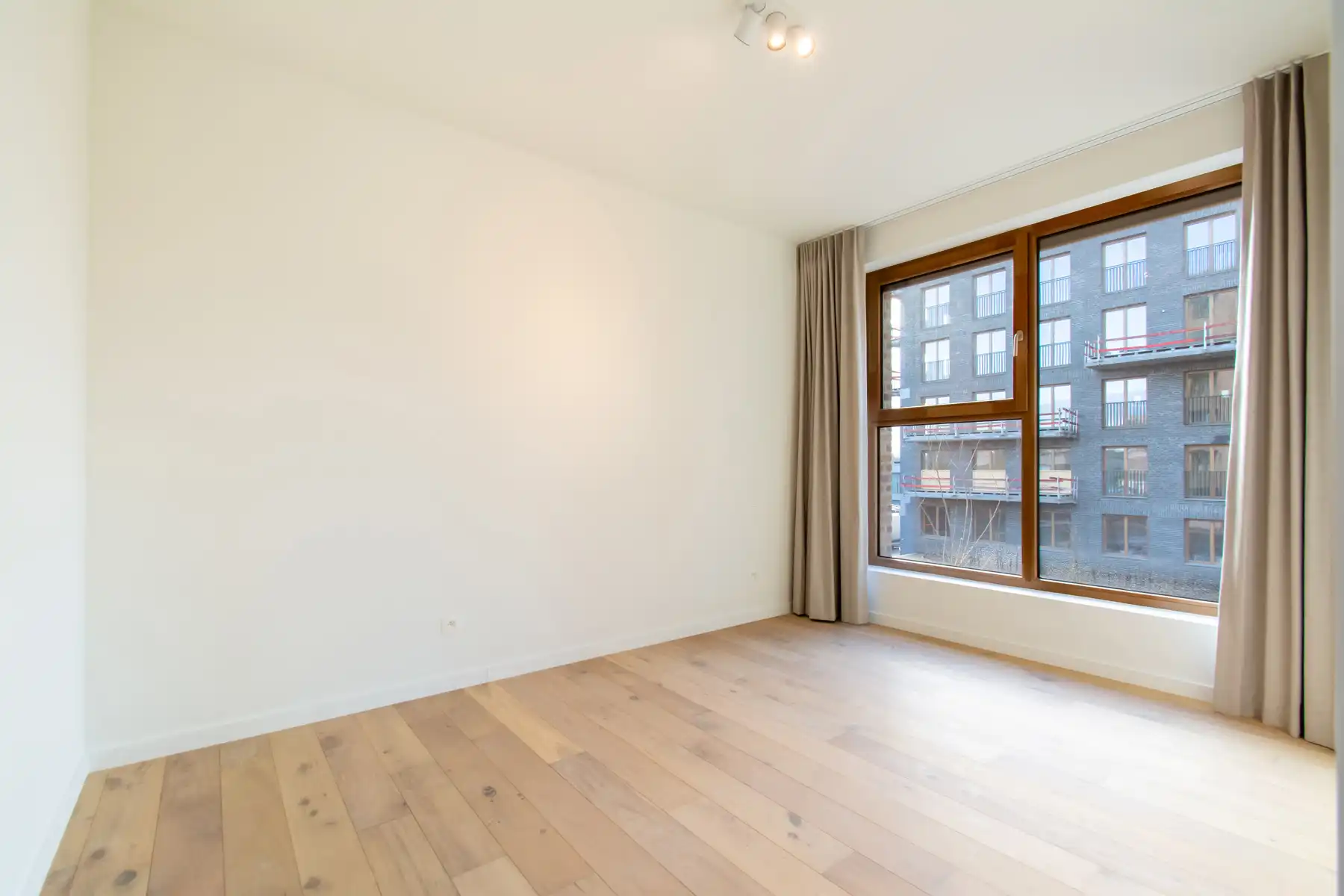 Rustig, en comfortabel 2slpk app. met mooi terras  foto 9