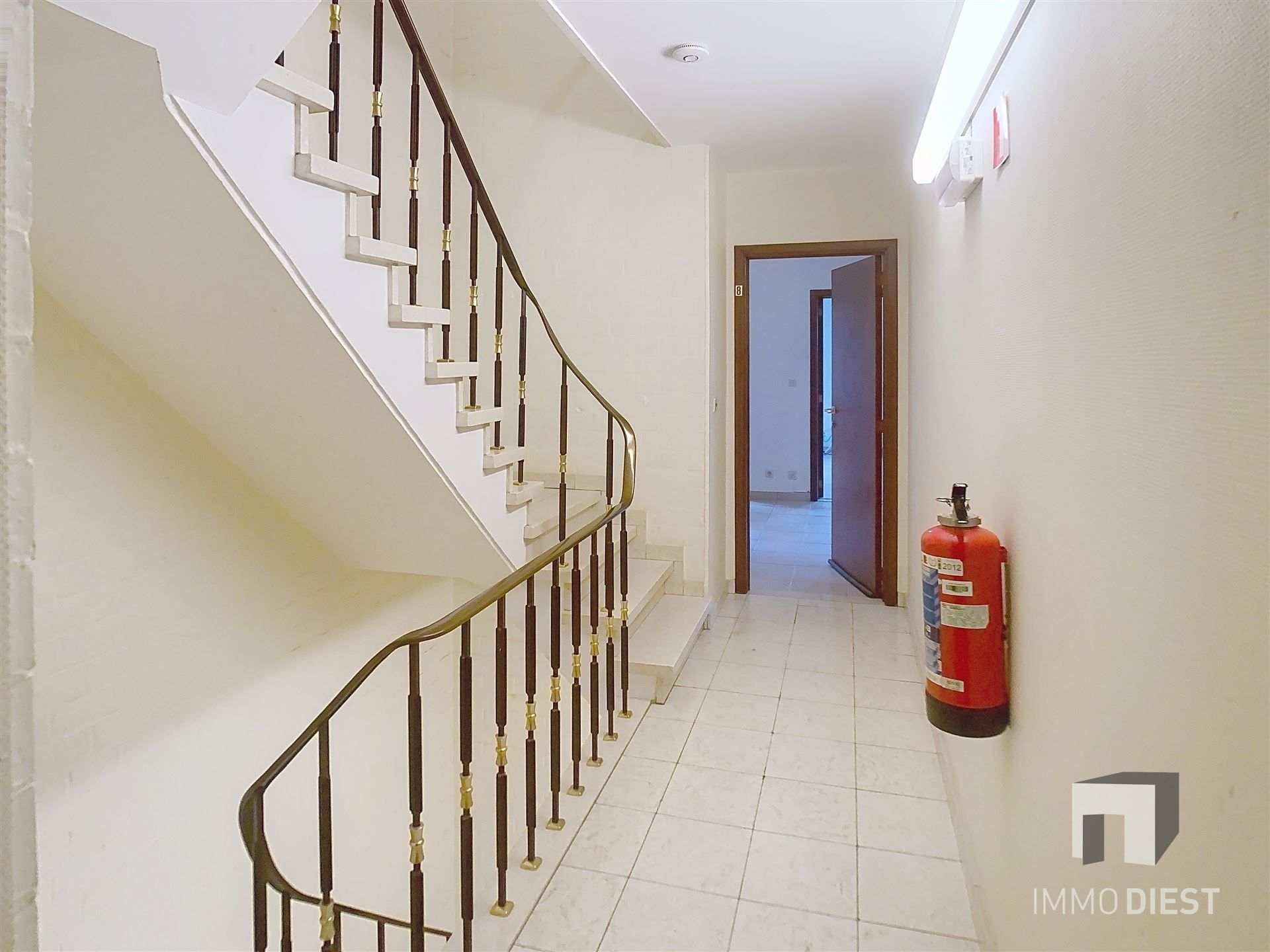 Uniek appartement (100 m²) met 3 slaapkamers, dubbele garage, lift en kelder op een toplocatie in Leuven! foto 6