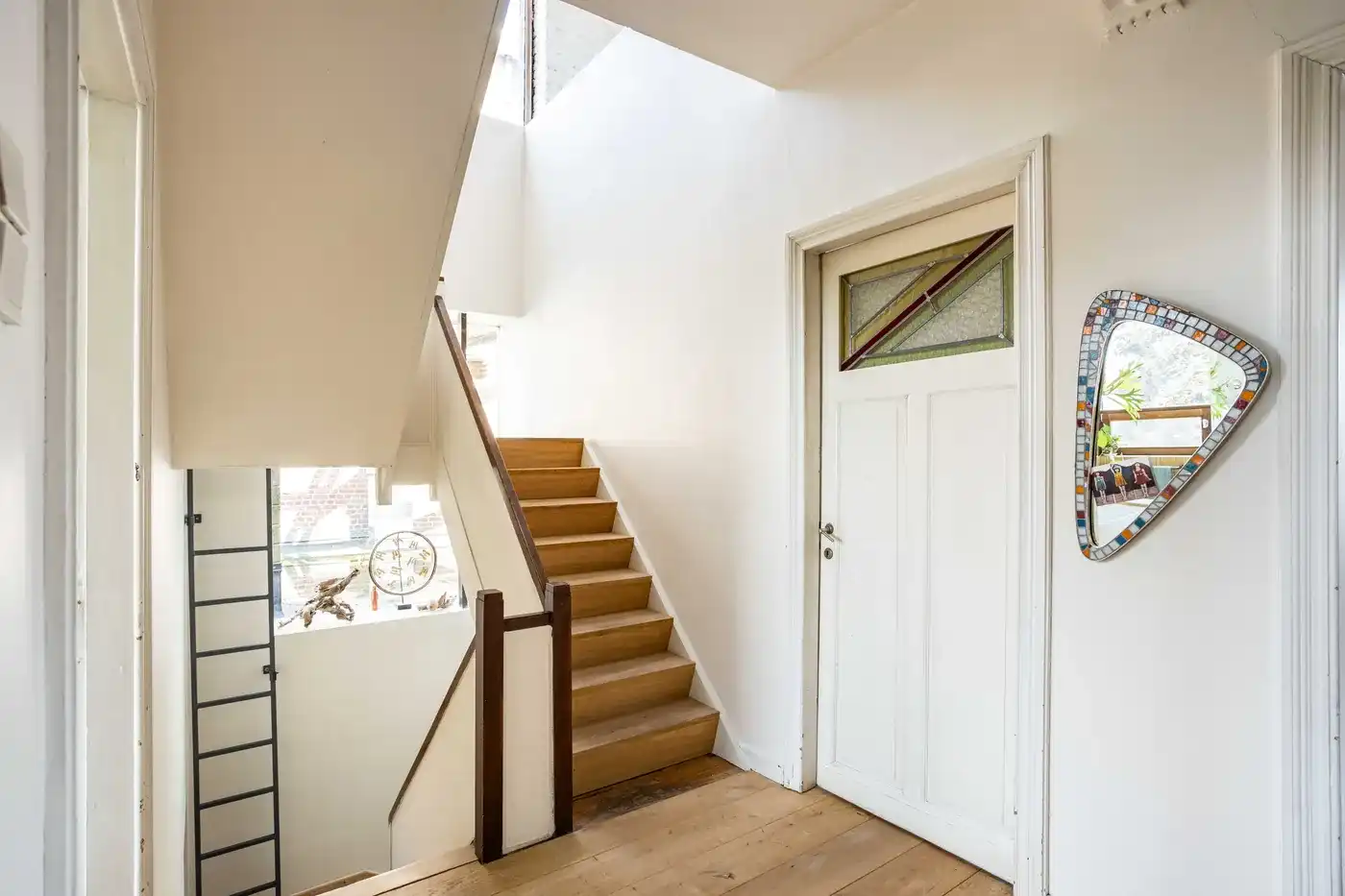 Prachtig gerenoveerd herenhuis in centrum Harelbeke foto 19