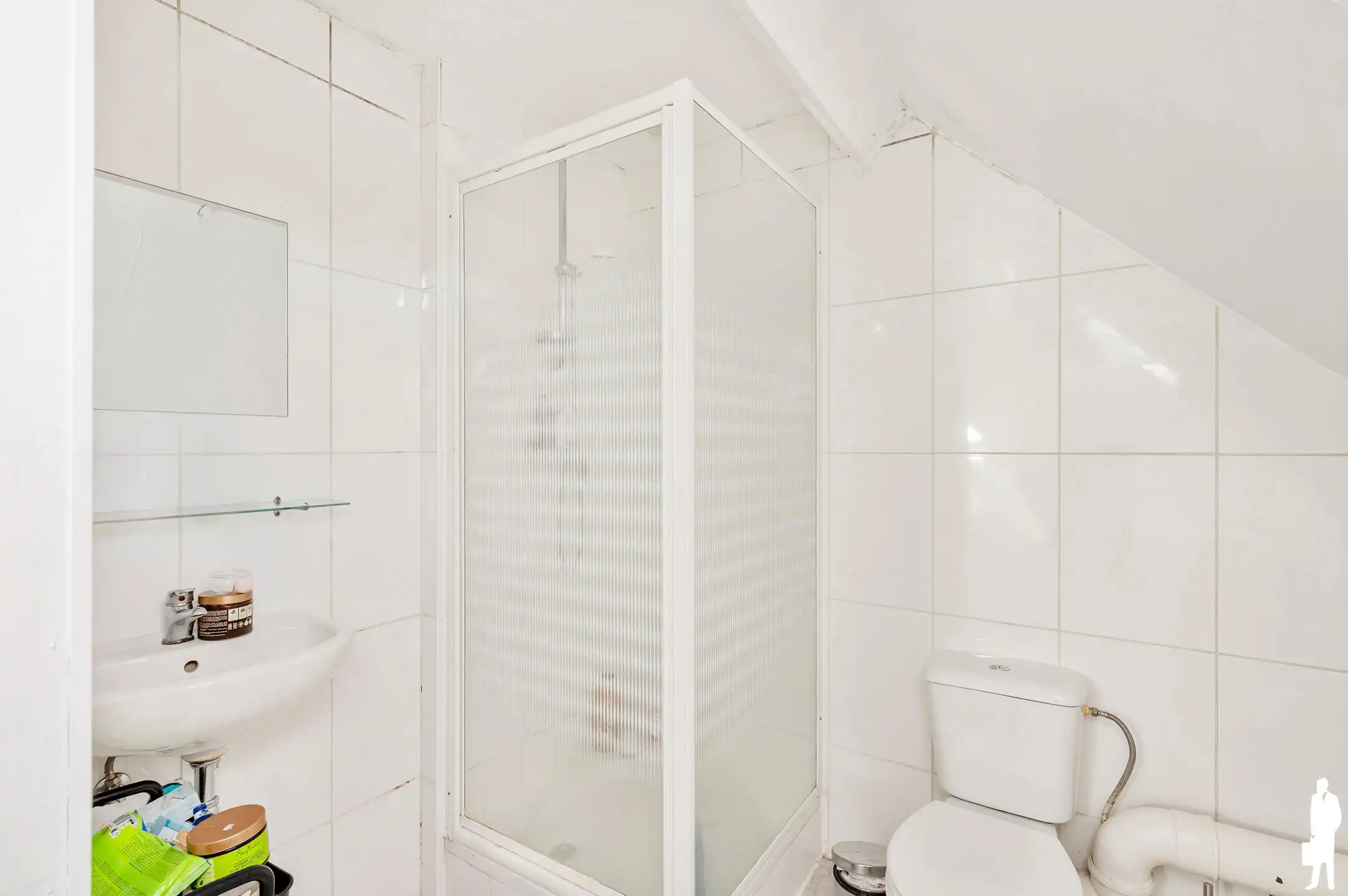 Vergunde opbrengsteigendom met 4 appartementen foto 34