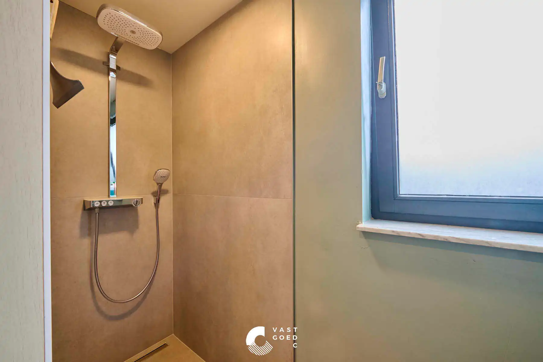 Huis te koop foto 15