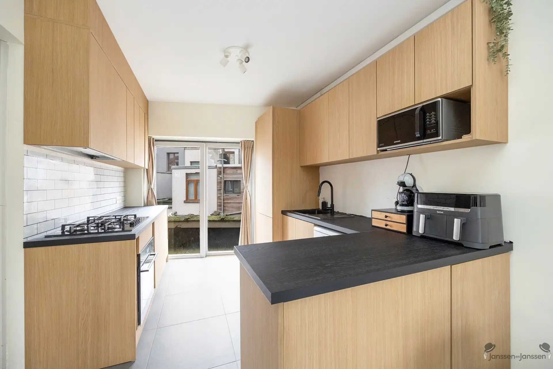 Gerenoveerde woning met EPC B en modern wooncomfort foto 4