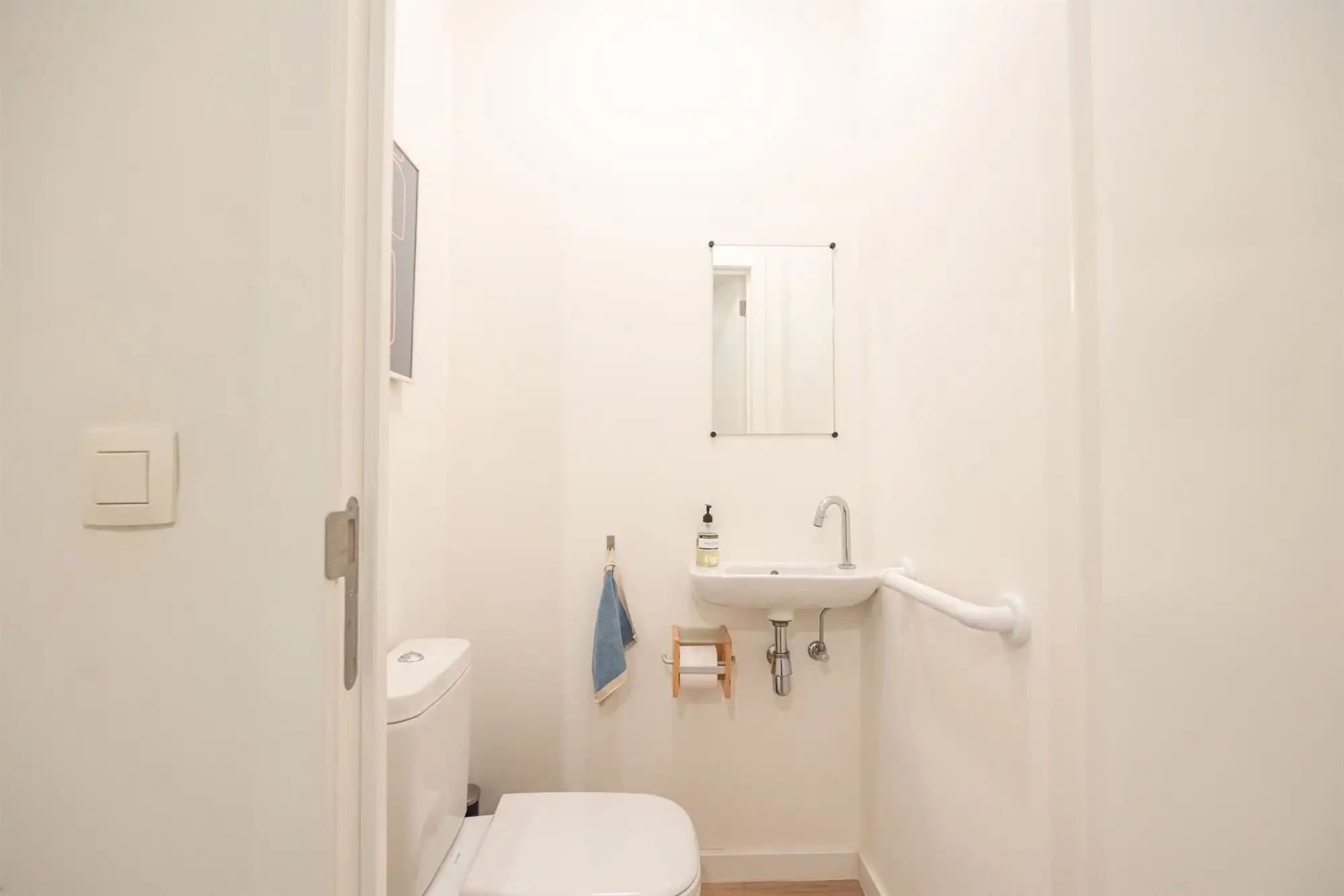 Instapklaar modern hoekappartement met 2 slpk. en terras foto 7