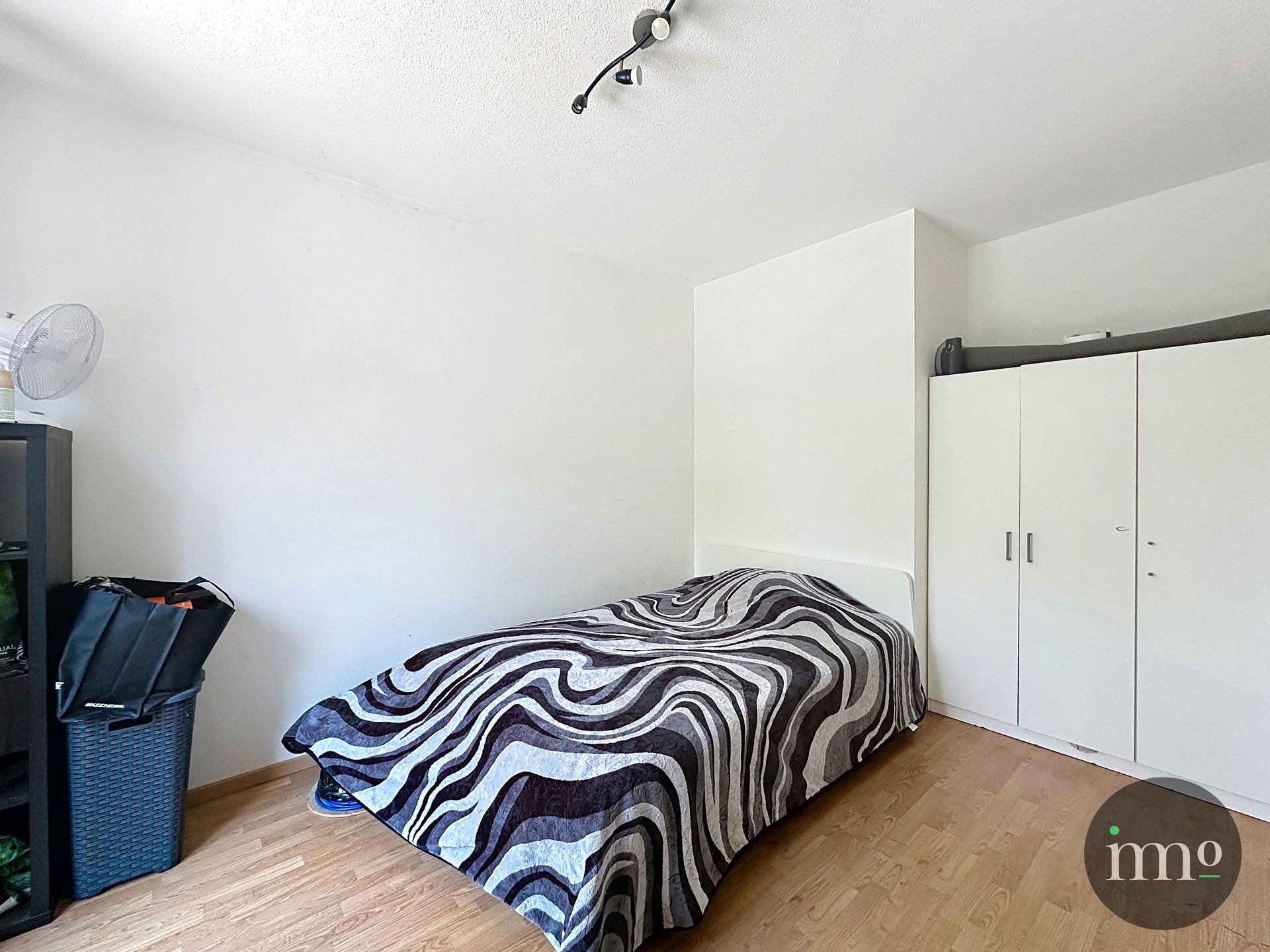 Ruim appartement met terras en 4 slaapkamers in Ukkel! foto 5