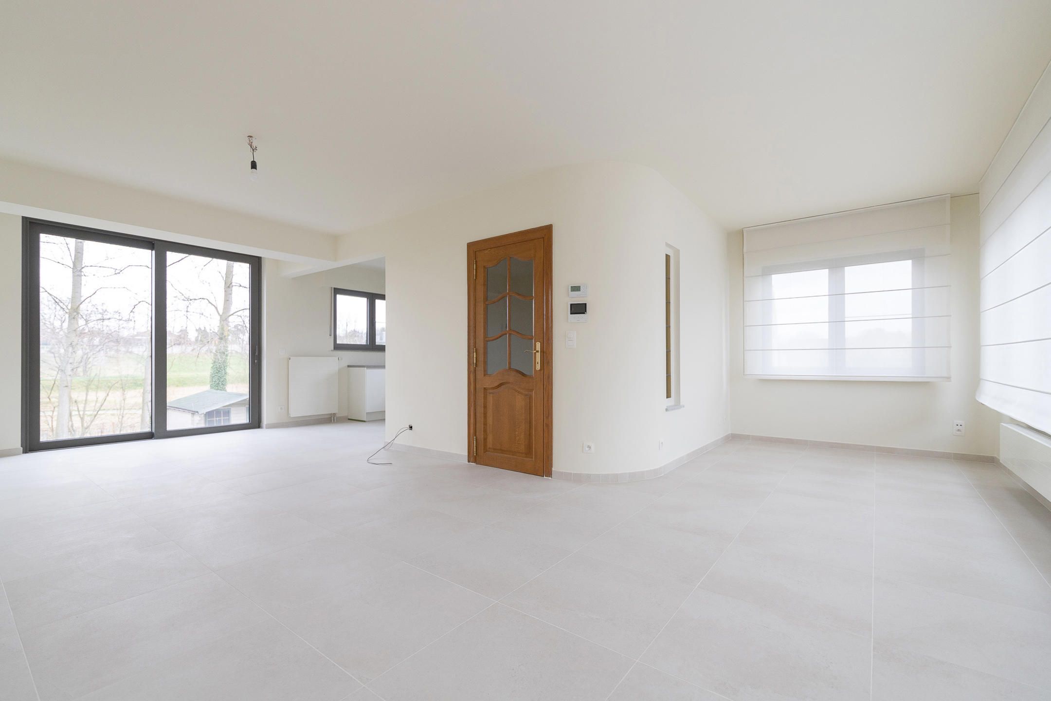 Gerenoveerde woning in een rustige straat foto 3