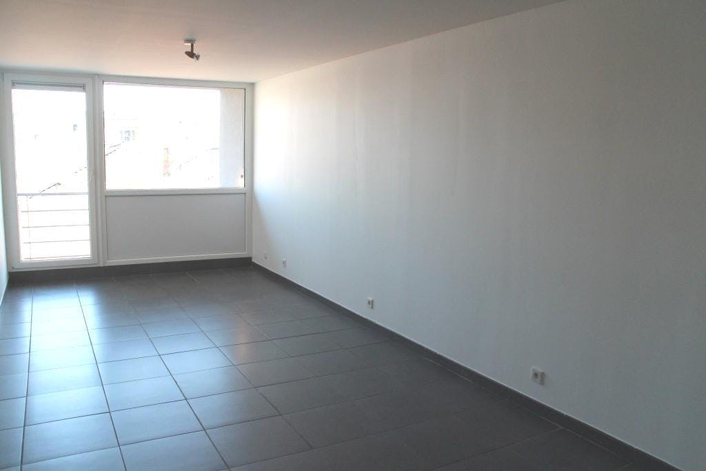 Ideaal starters of investeringsappartement te Kortrijk foto 7