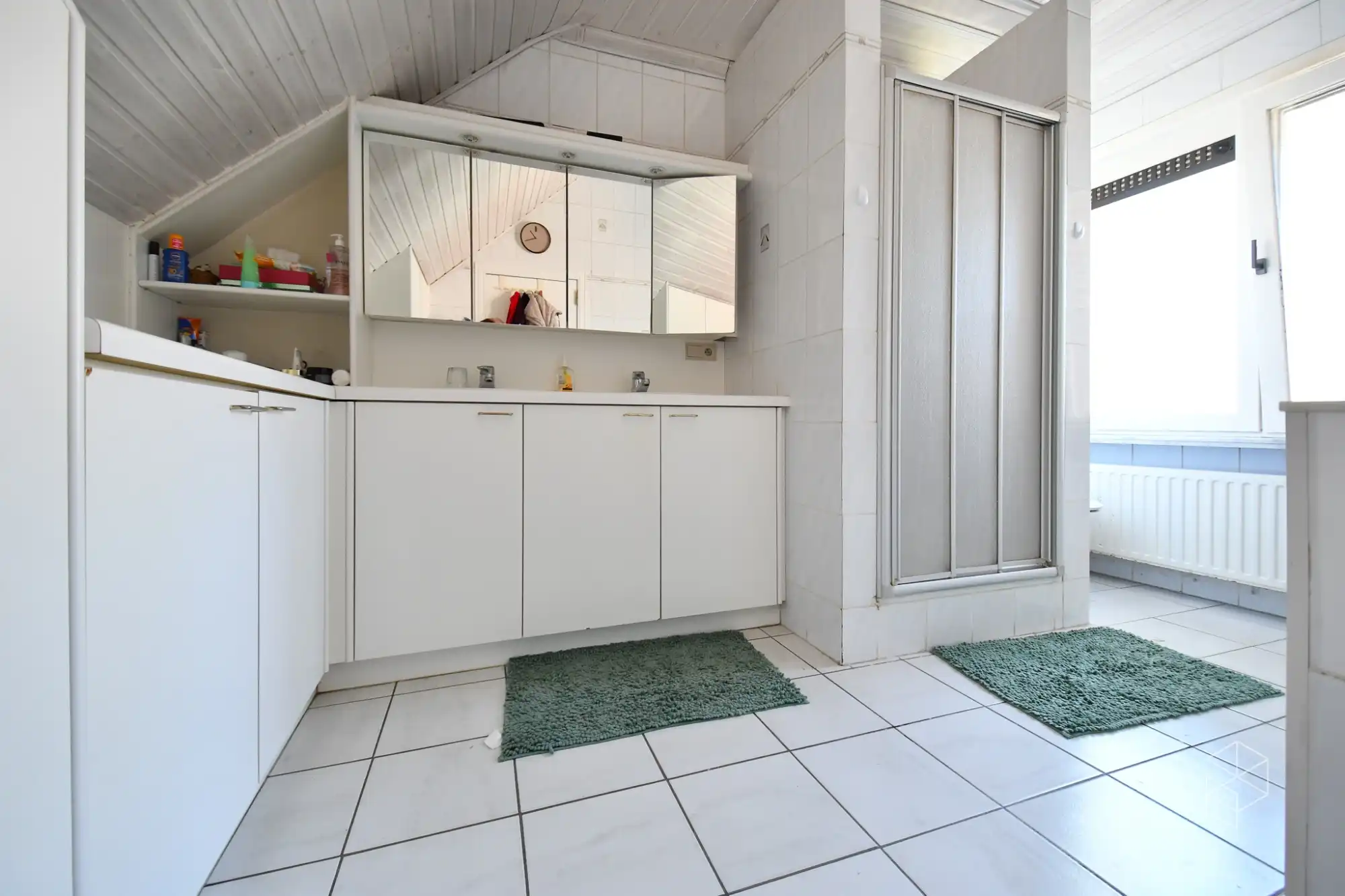 Landhuis met zwembad, bijgebouw en weide op 10&nbsp;570 m² foto 18
