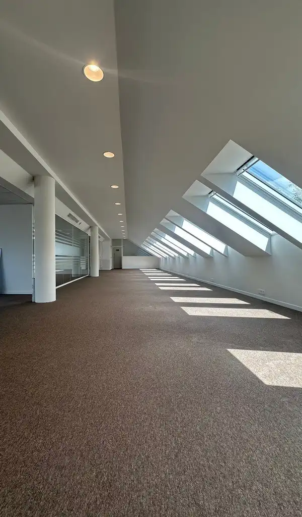 Commercieel gelegen kantoor of showroom in Sint-Martens-Latem foto 3