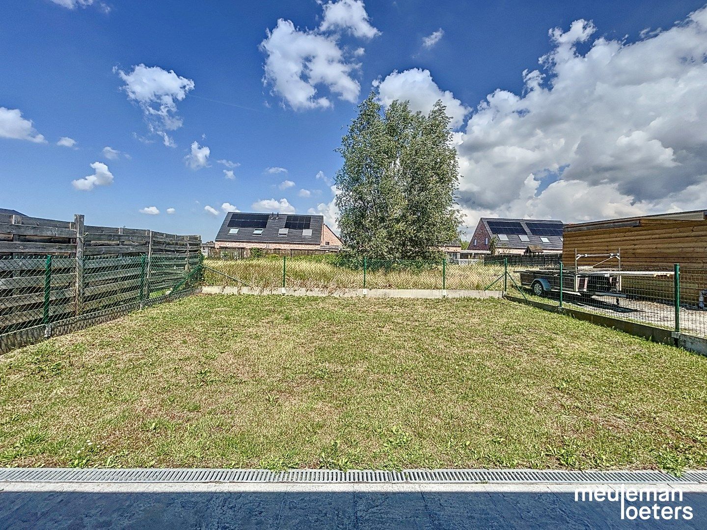 Ruime gezinswoning met garage foto 12