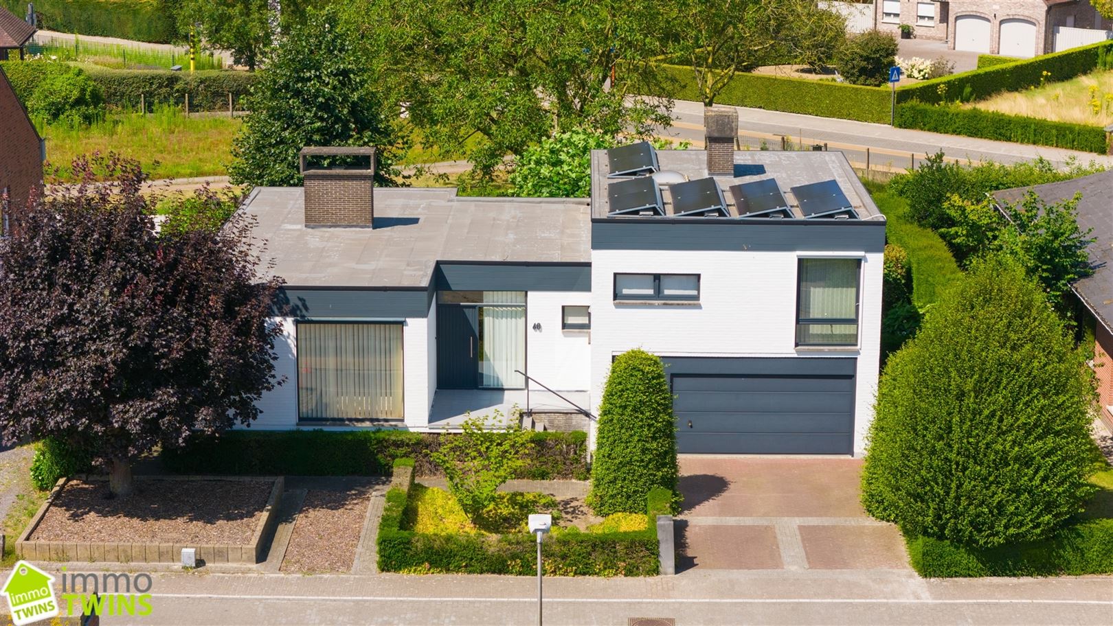 Gezellige villa met dubbele garage, prachtige tuin en oprit te Lokeren foto 31