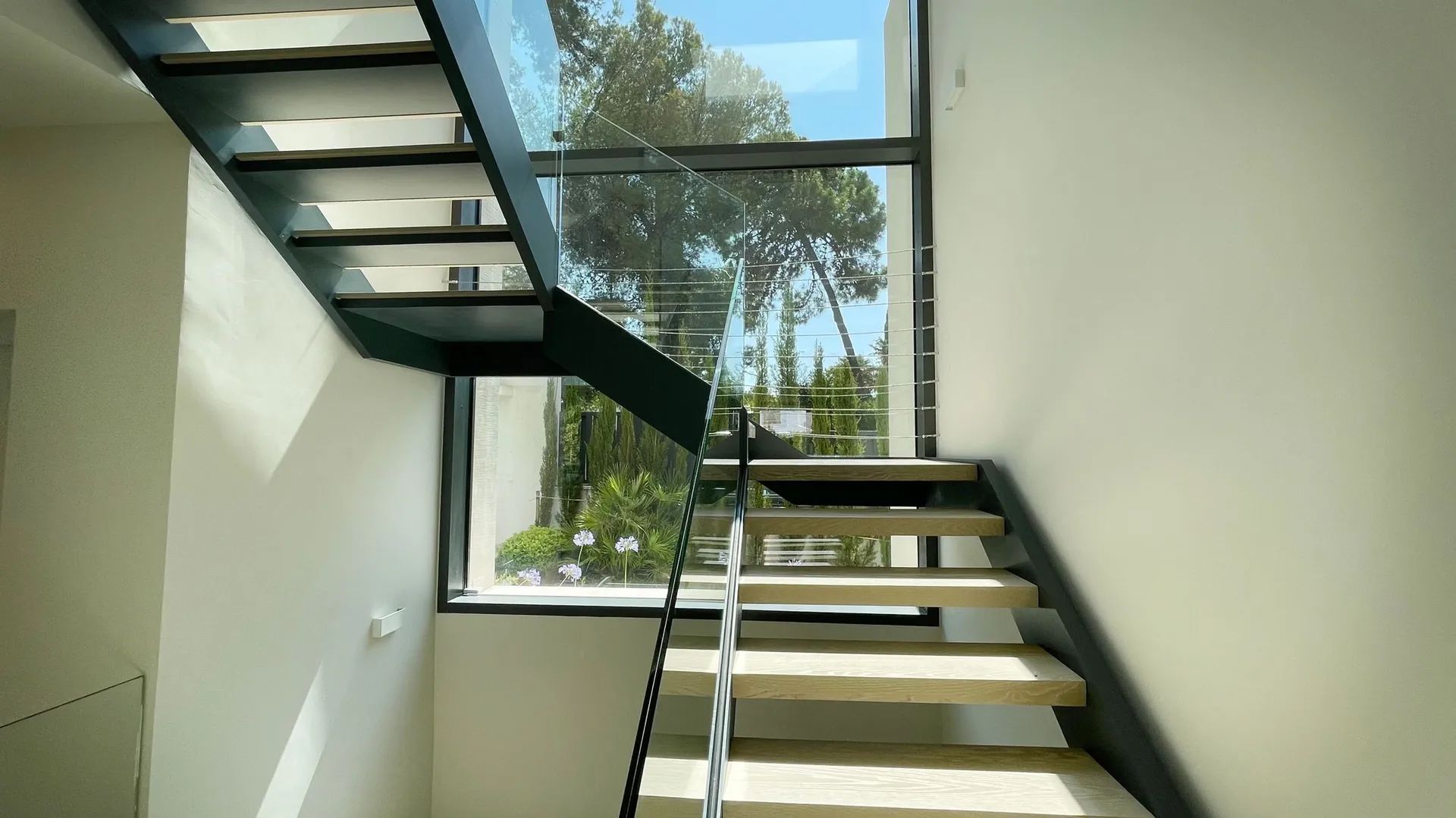 Modern meesterwerk in Nagüeles – waar luxe, ruimte en design samenkomen aan de Golden Mile van Marbella foto 16