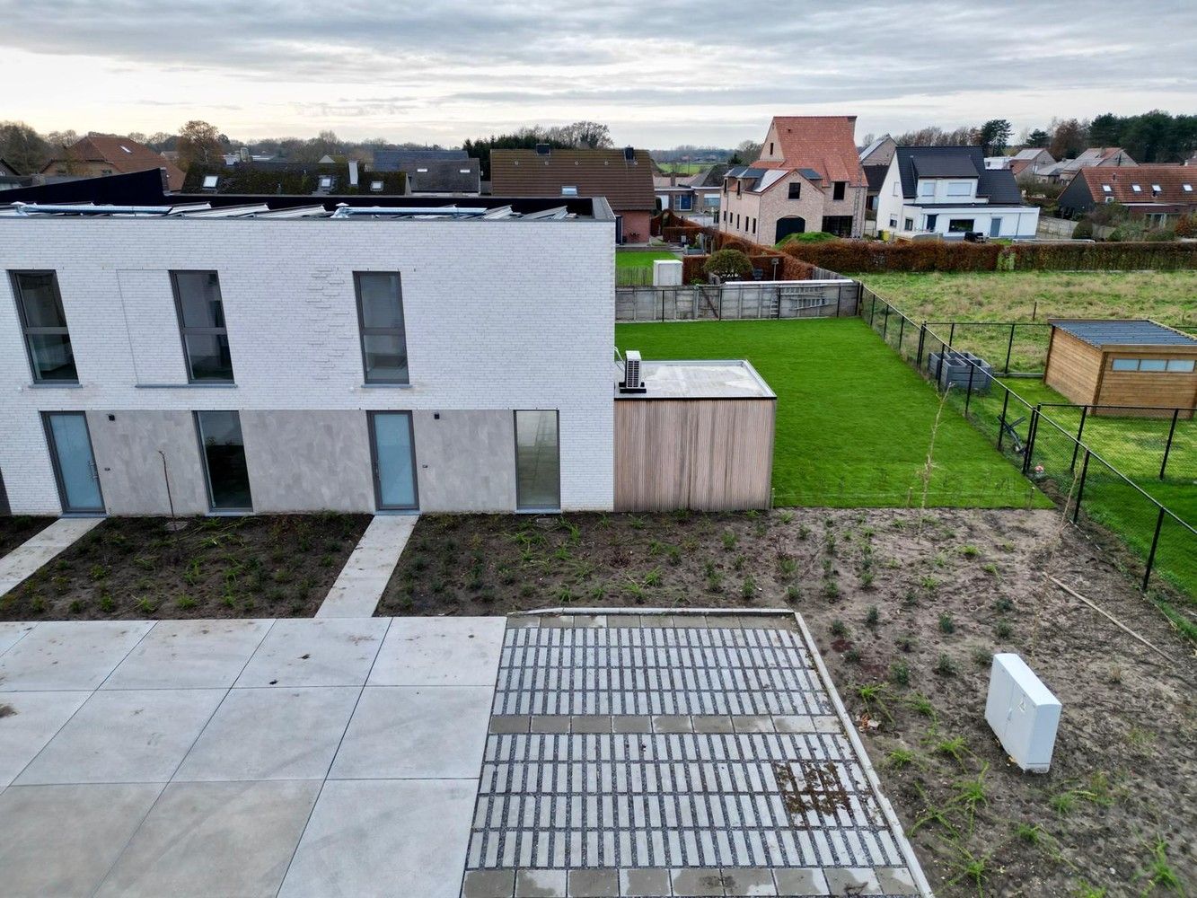 Nieuwbouwwoning met 3 slpkm foto 2