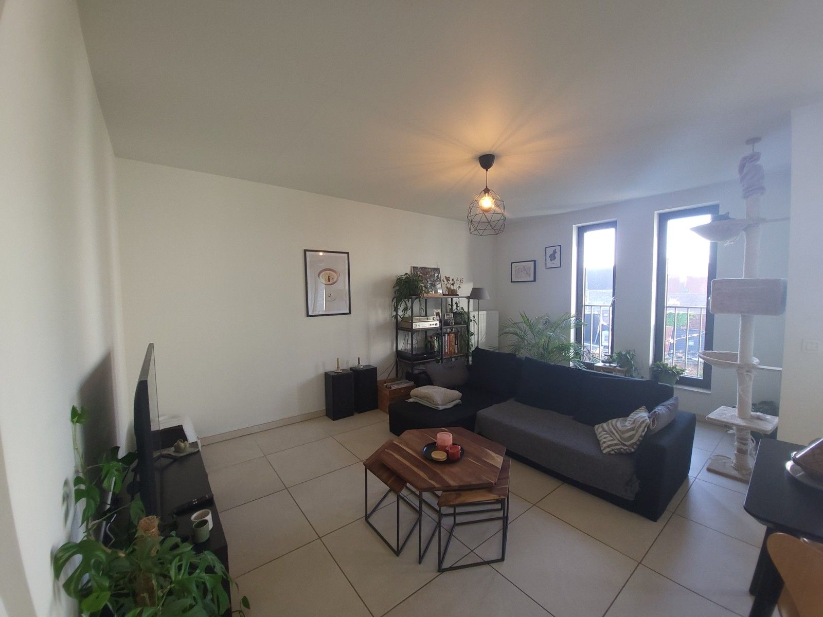 Zeer centraal gelegen 2-slaapkamer appartement foto 5