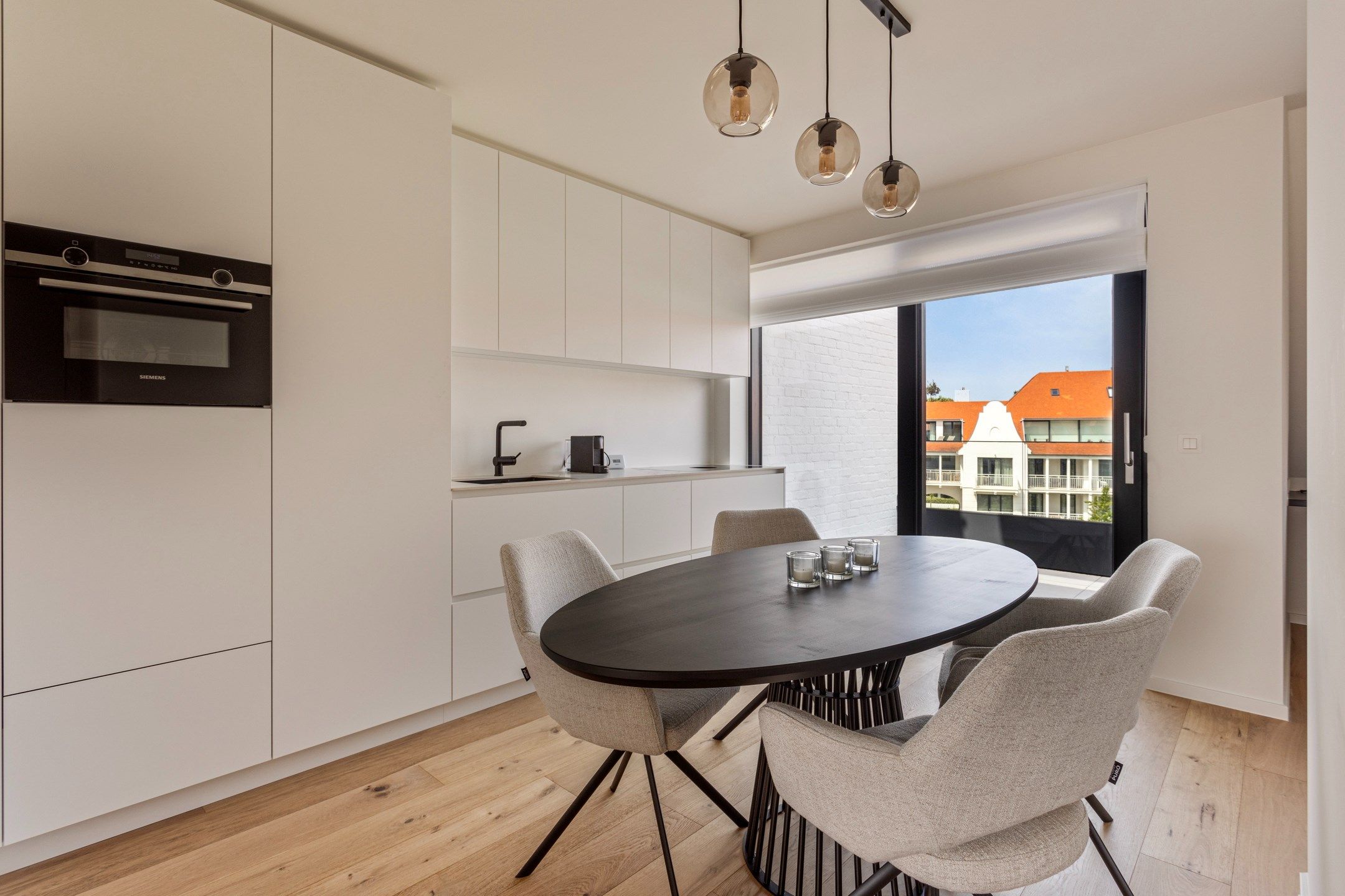 Prachtig nieuwbouwappartement met 2 mooie zonneterrassen en met open zicht gelegen in Duinenwater.  foto 11