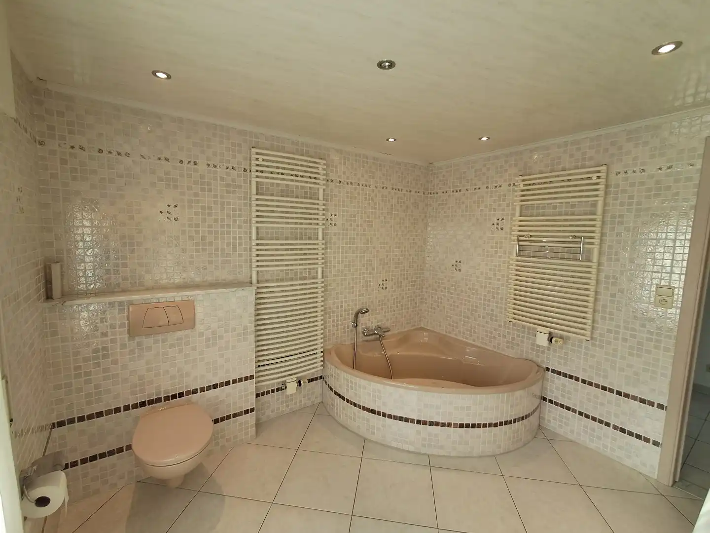 Woning in Sijsele met ruime tuin en grote garage! foto 15