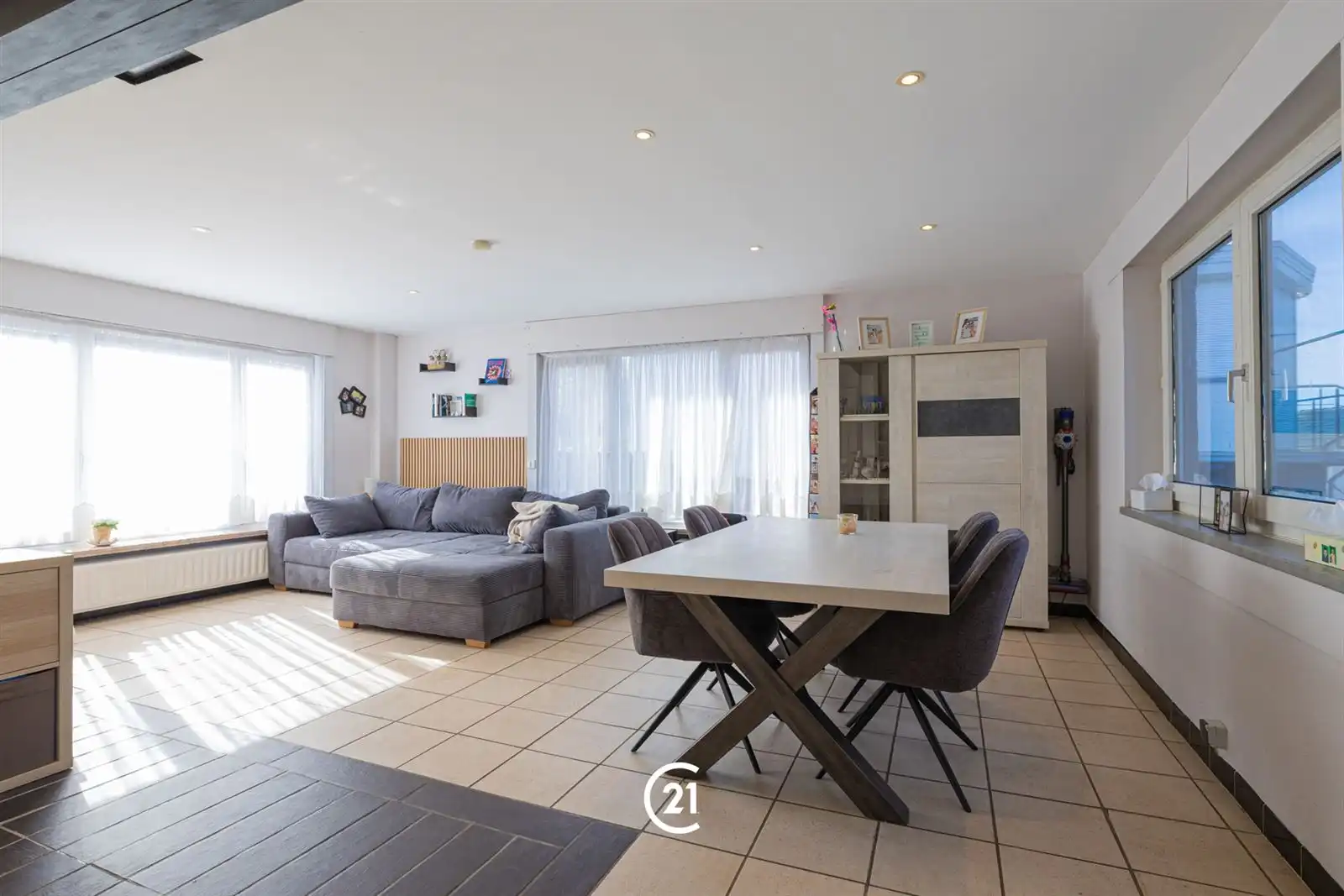 Instapklare woning met  3 slaapkamers foto 6