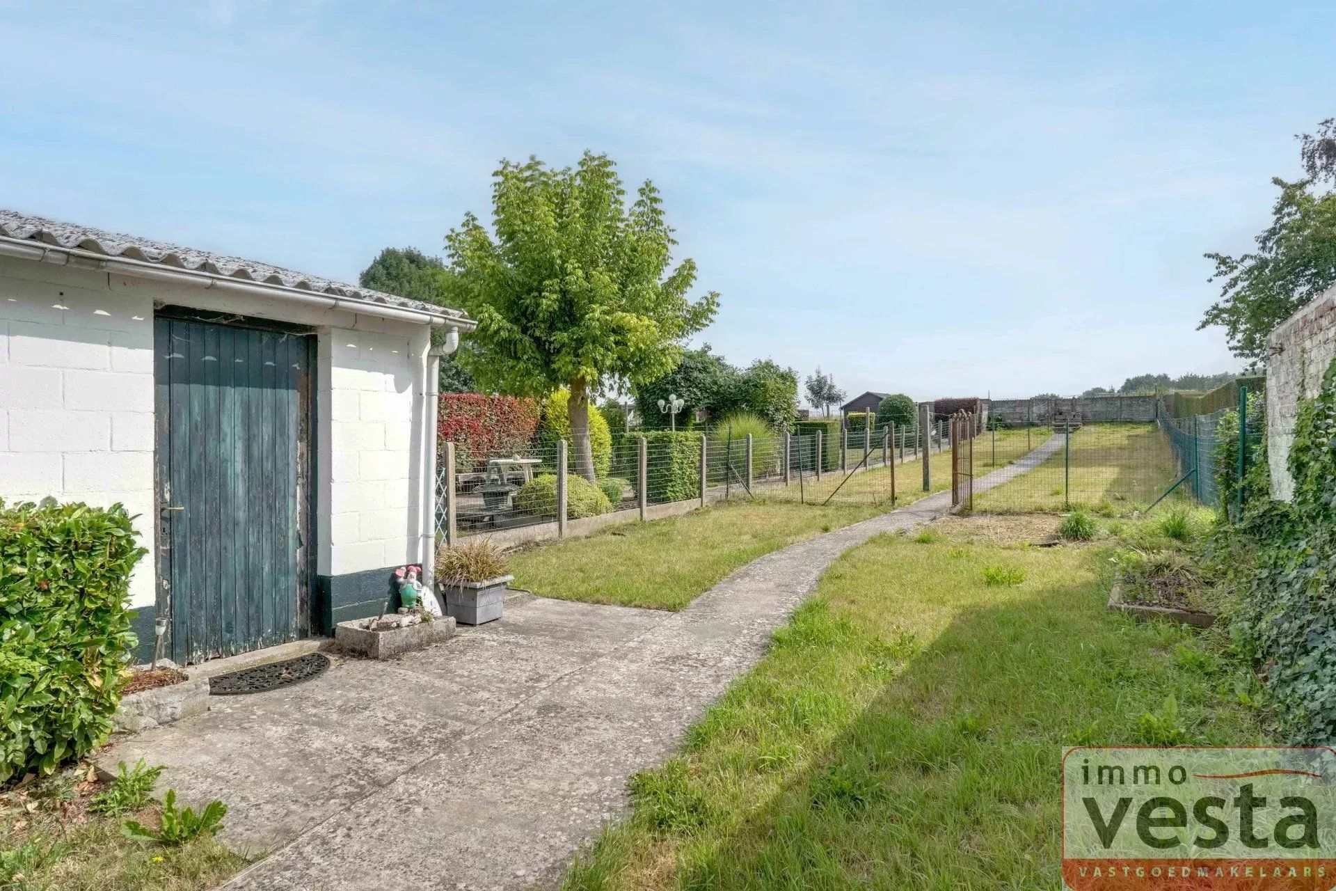 Landelijk gelegen, te renoveren woning foto 23