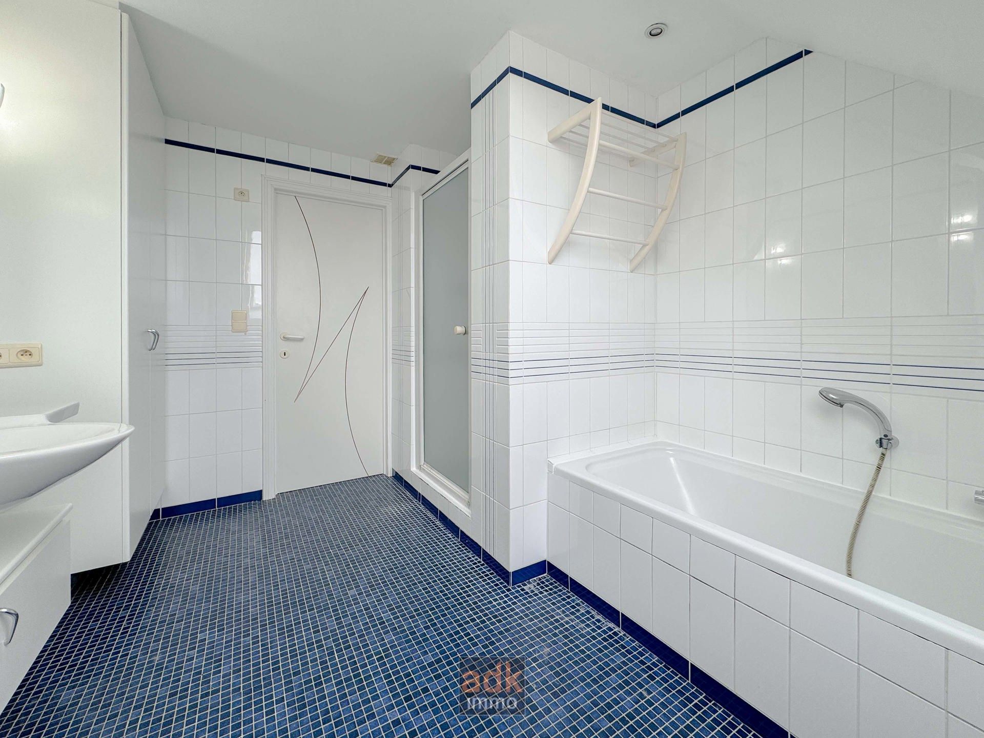 Ruime, lichtrijke villa  – 908 m² grond, aan de duinen foto 33