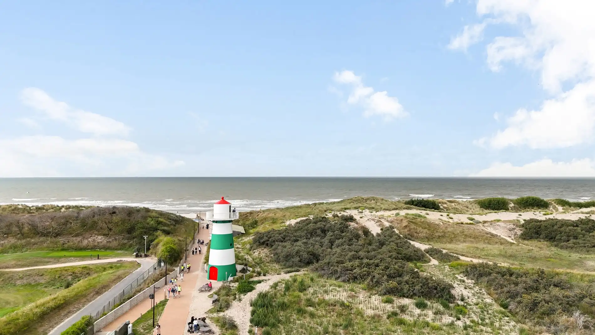 Duplexappartement met 2 slaapkamers op een unieke kustlocatie foto {{pictureIndex}}