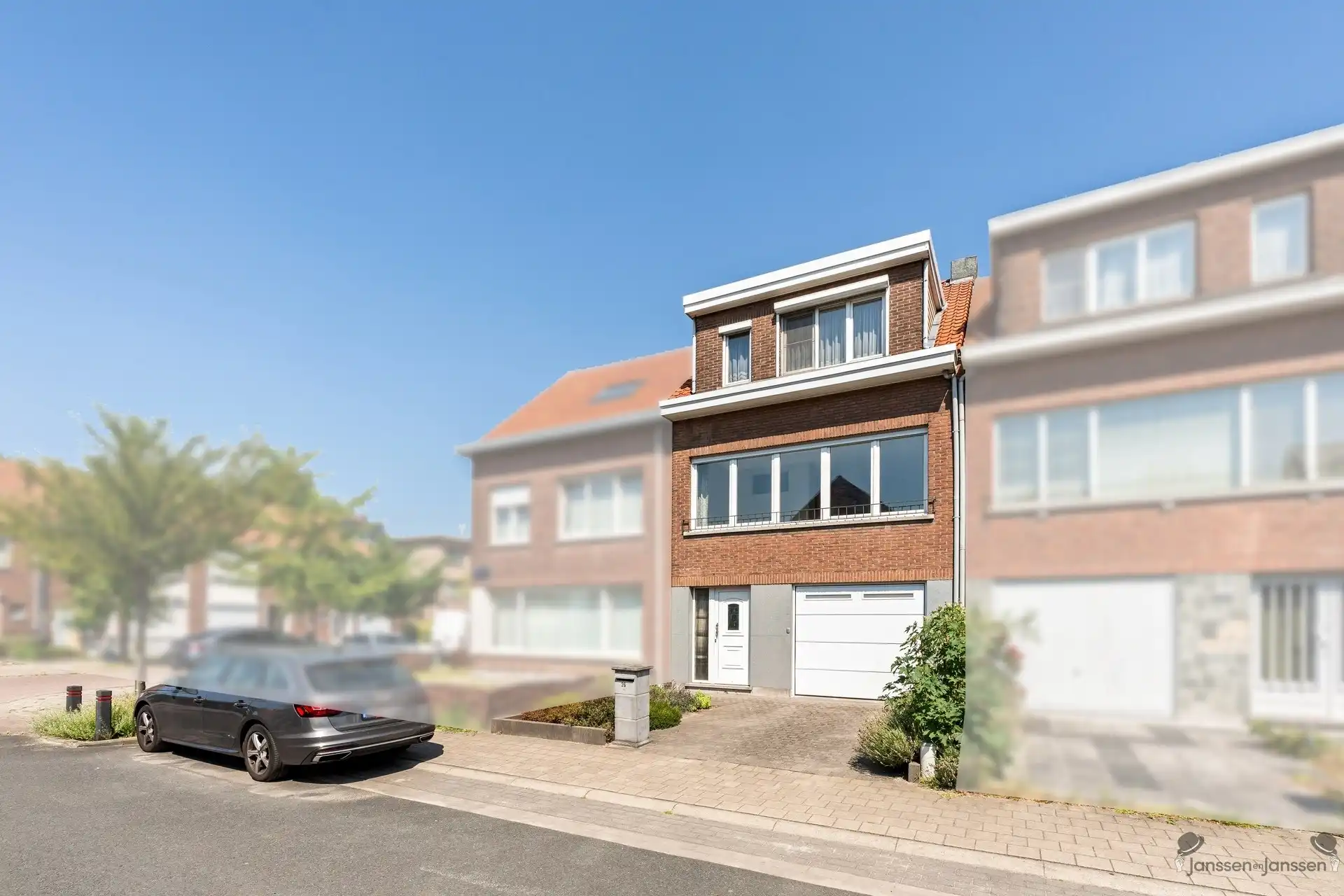 Op te frissen bel-etage met 3 slpk's in Schoten foto 2