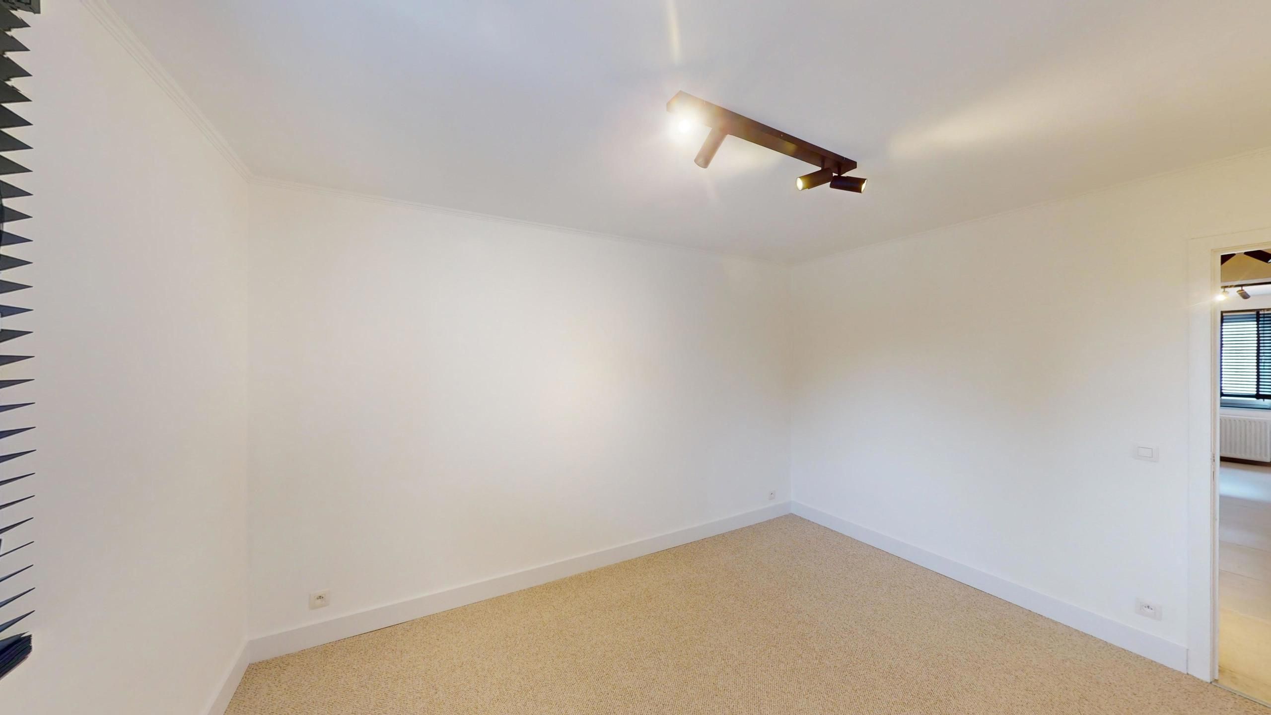 Vernieuwd startersappartement vlakbij centrum Hasselt! foto 14