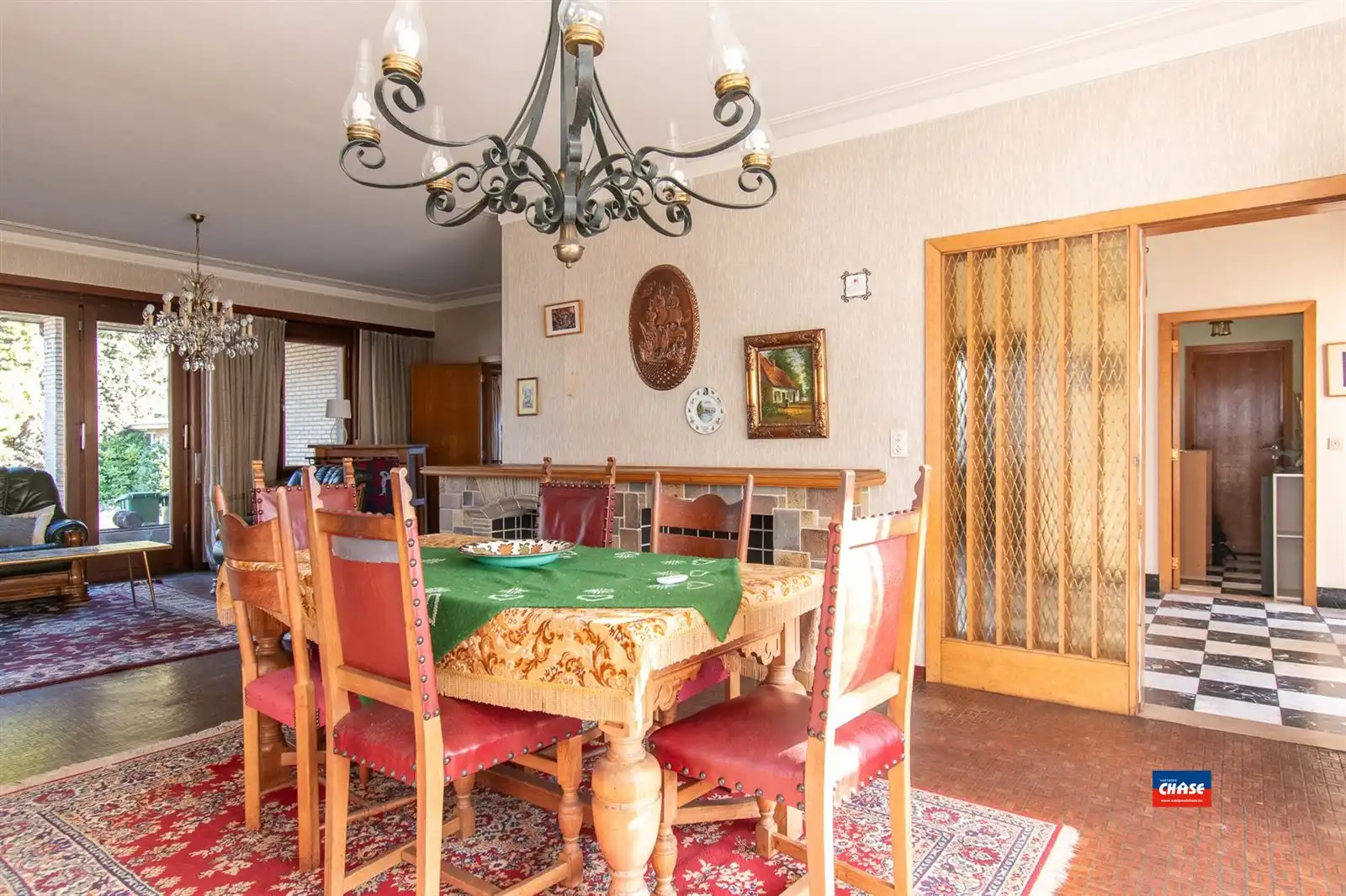 Ruime open gezinswoning met tuin en twee garageboxen  foto 7