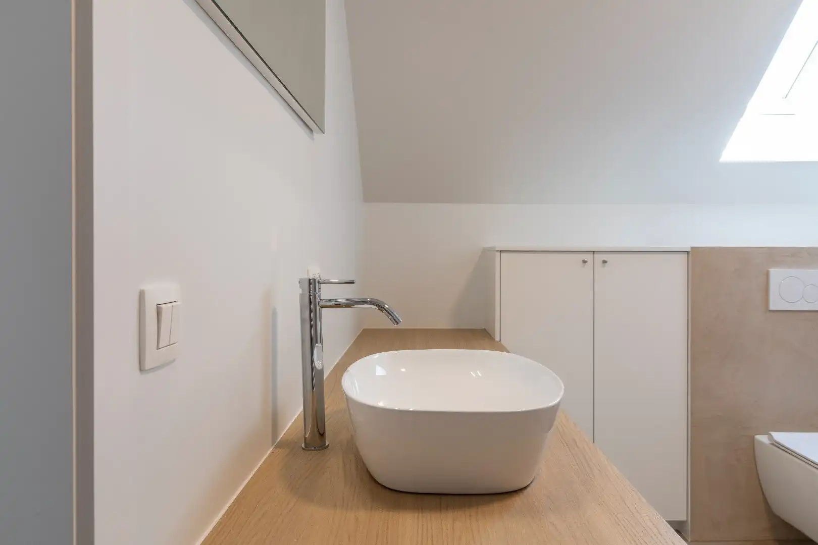 Opslagruimte van 144 m² met recent vernieuwd duplexappartement  foto 11