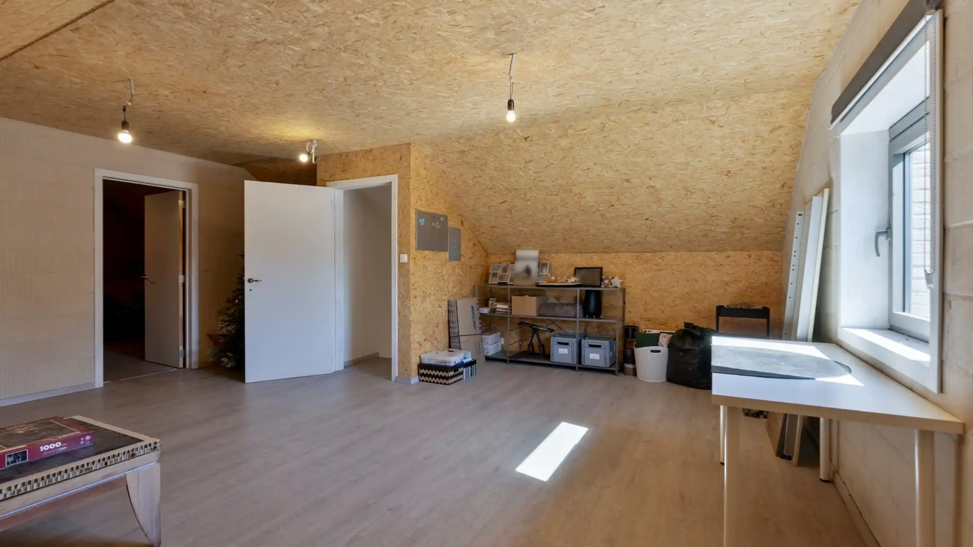 Recente ruime woning met 4 slpks, zwemspa & mooie tuin op 7,2a te Rotselaar foto 18
