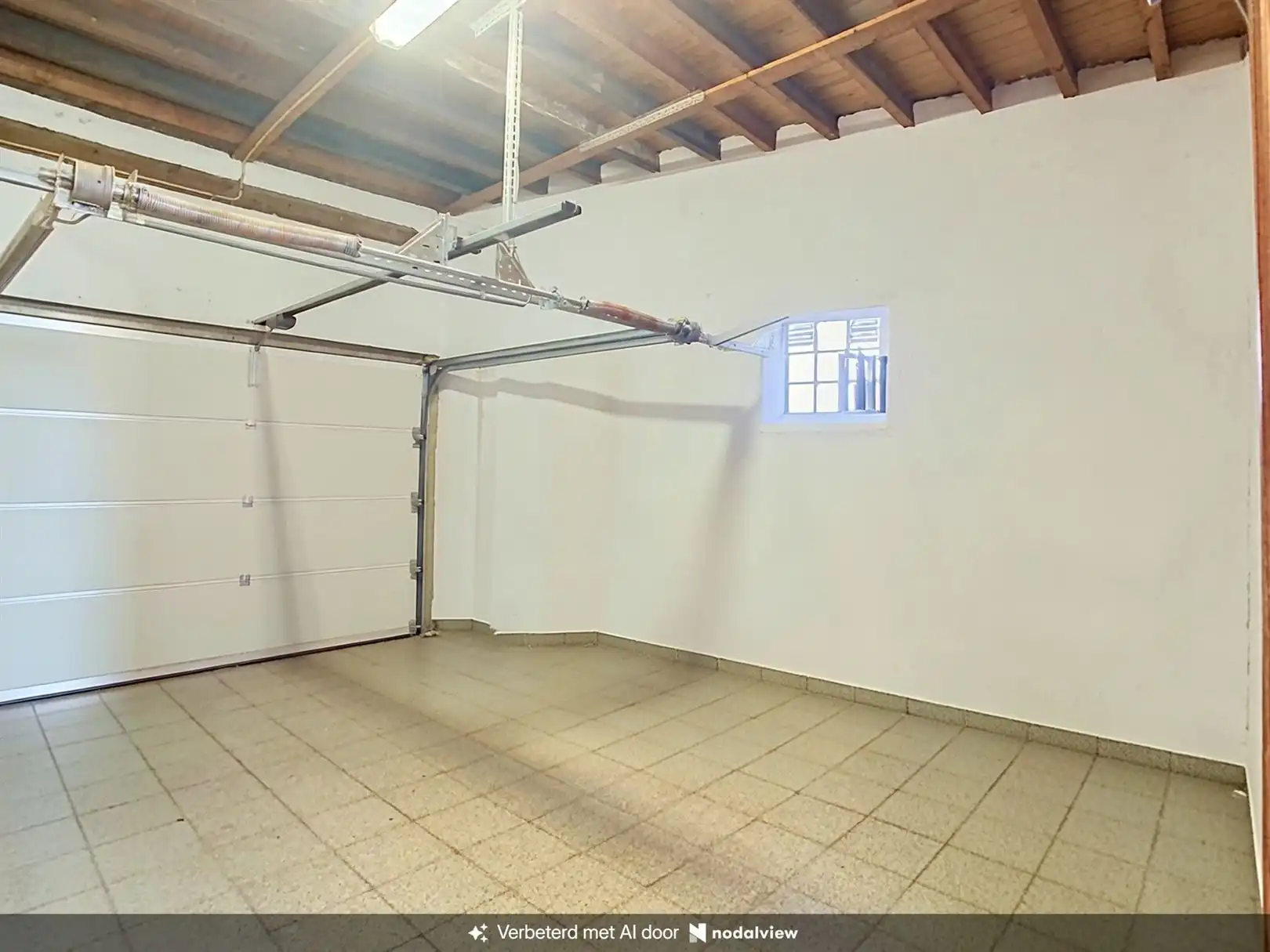 karaktervolle woning met 4 slaapkamers, grote garage en tuin! foto 12
