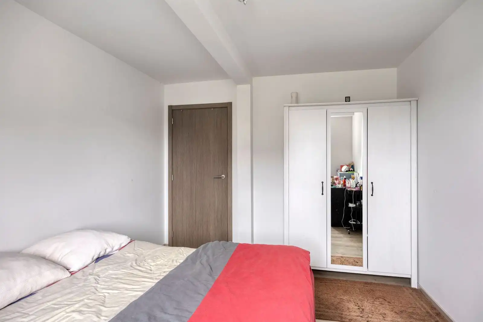 Gelijkvloers appartement te koop met 2 slaapkamers foto 11