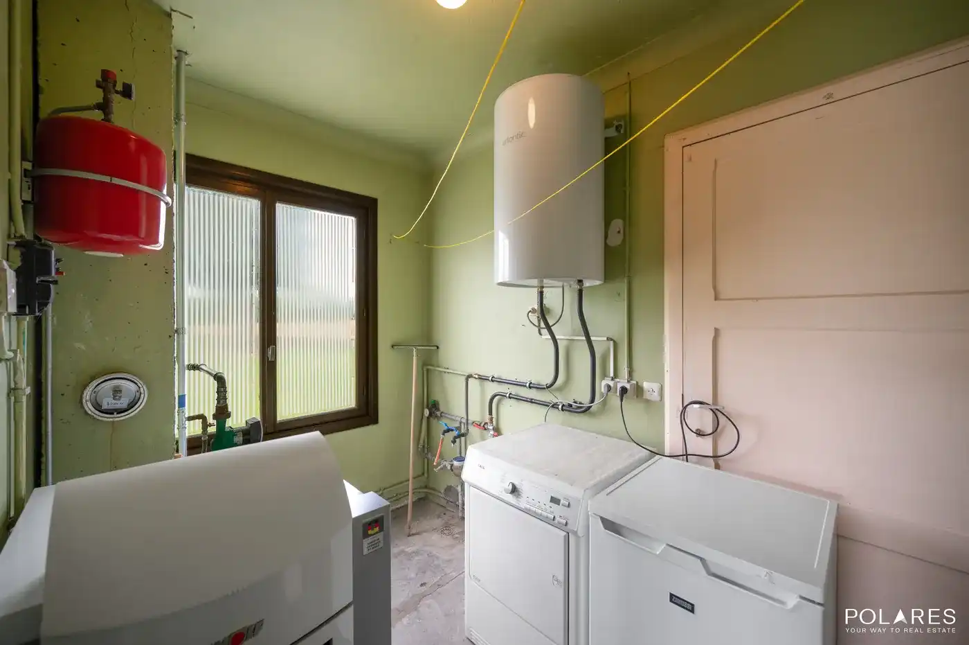 Fantastisch gelegen vrijstaande bungalow foto 24