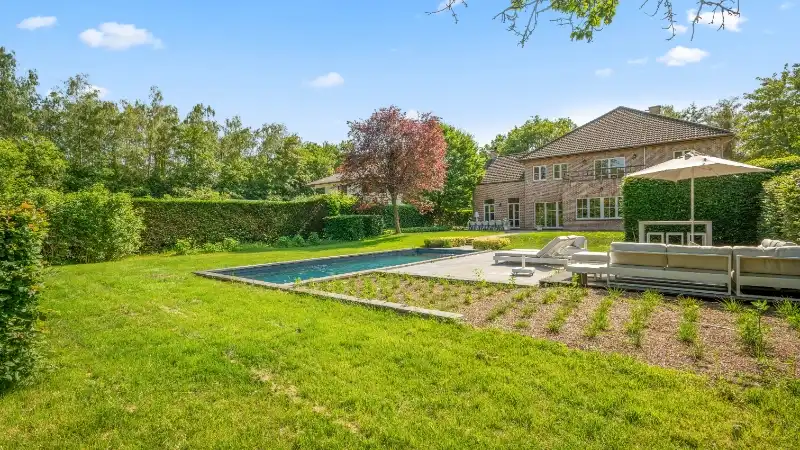 Stijlvolle villa van 380m² op 18 are met openluchtzwembad foto 18