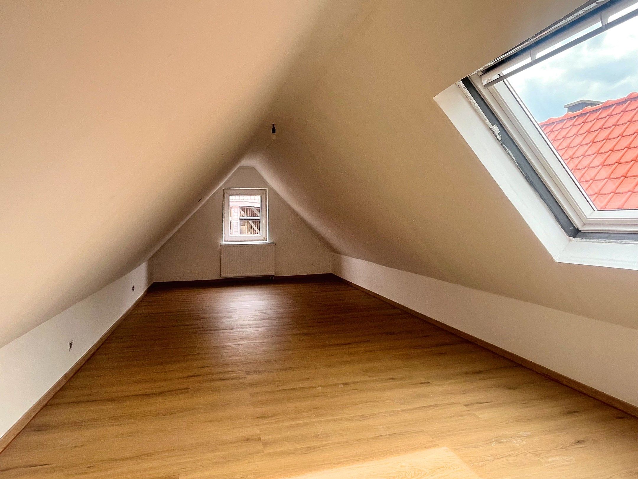 Ruime en centraal gelegen rijwoning te Heist-aan-Zee. foto 14