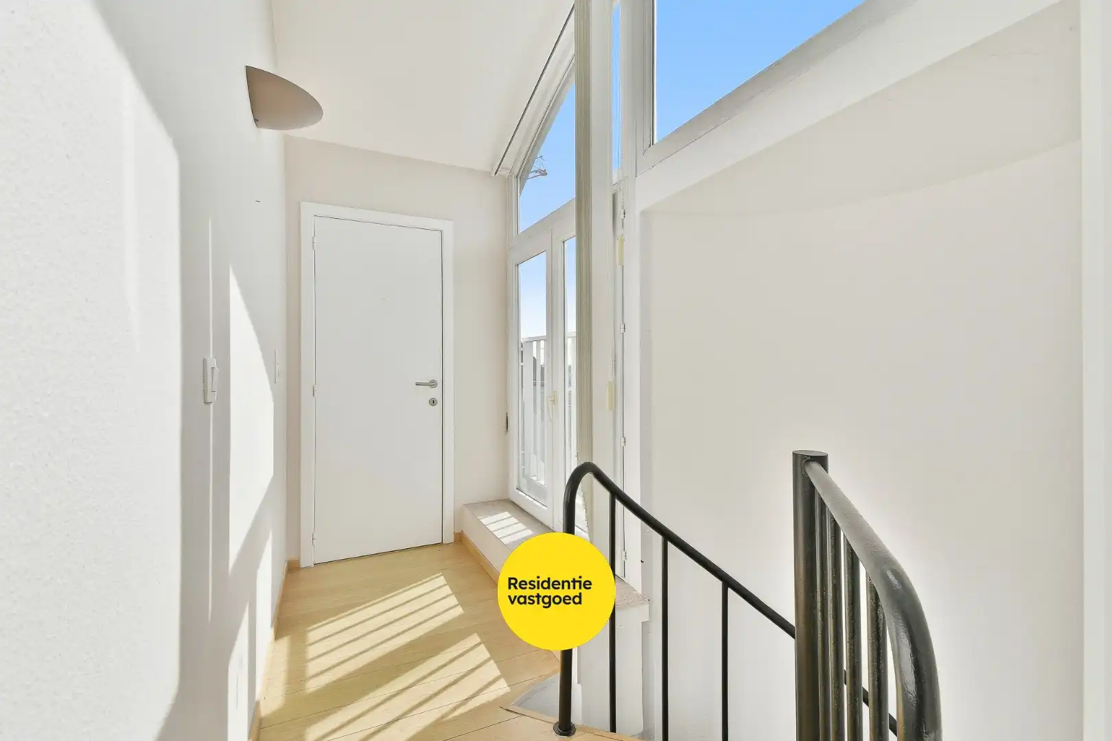 Duplex-appartement met twee ruime slaapkamers en een ruim en intiem terras foto 7