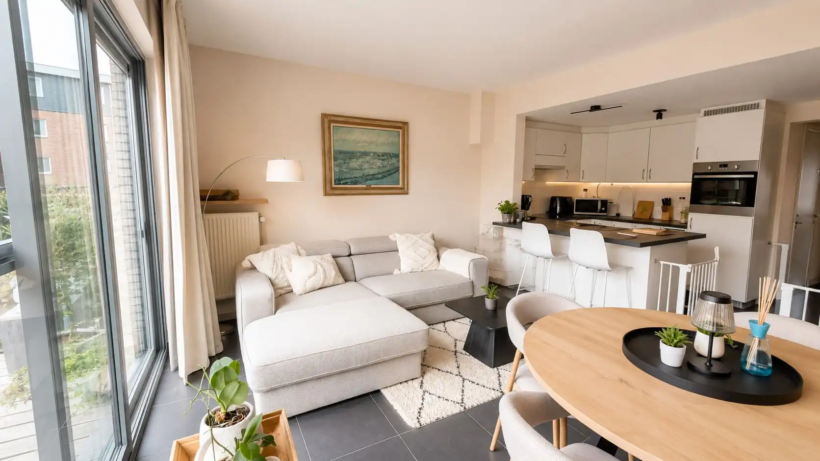 Verzorgd en instapklaar appartement te huur in het centrum van Lokeren met 1 slaapkamer foto 3