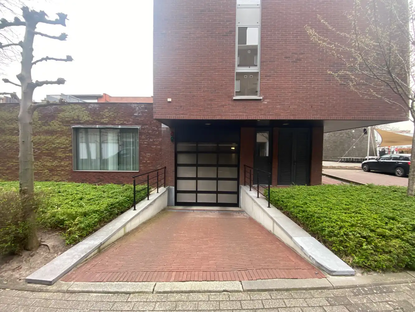 Ondergrondse autostaanplaats foto 3