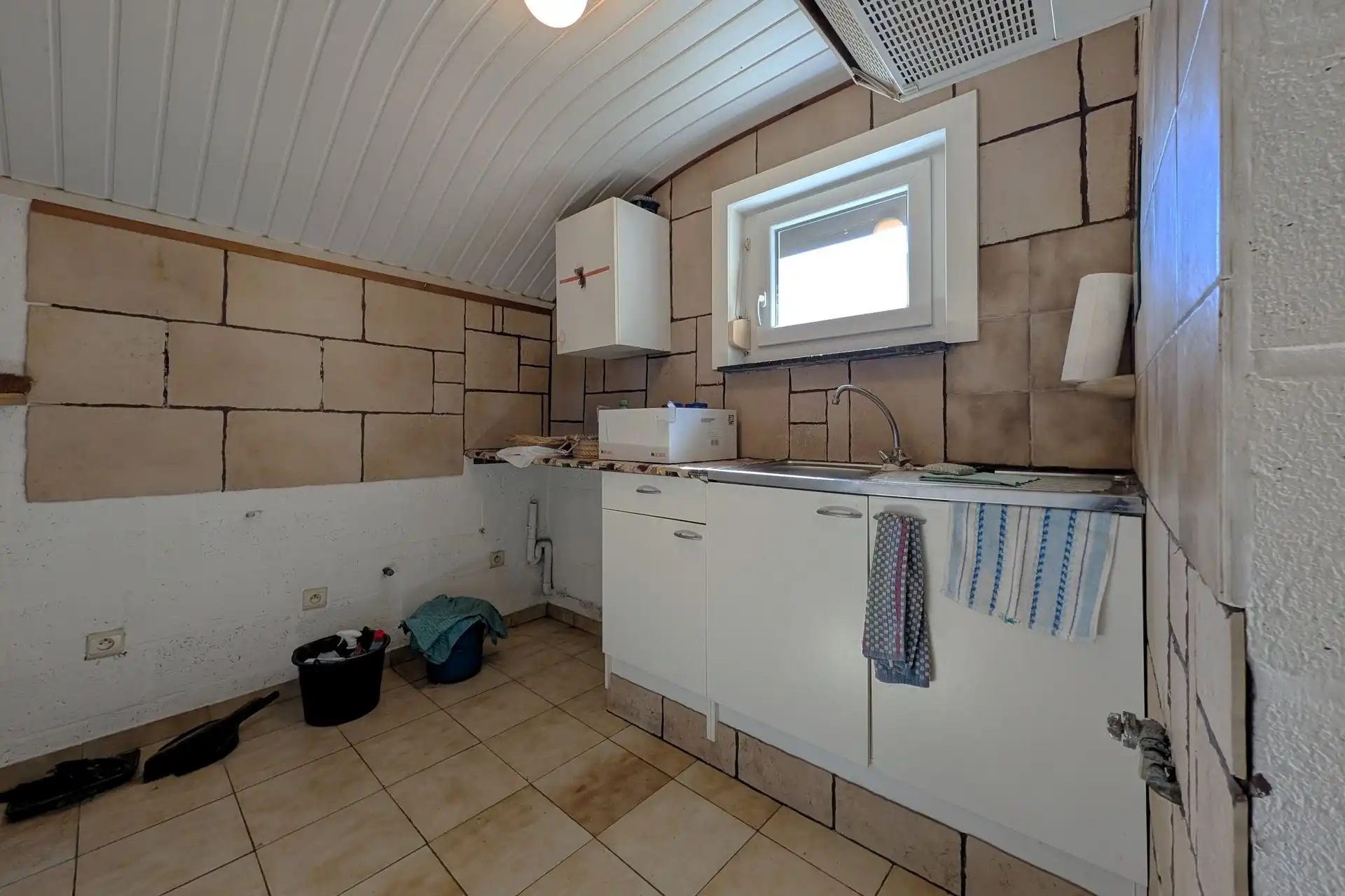 Vrijstaande woning op een perceel van 4a 53ca, op wandelafstand van het centrum van Lanaken foto 10