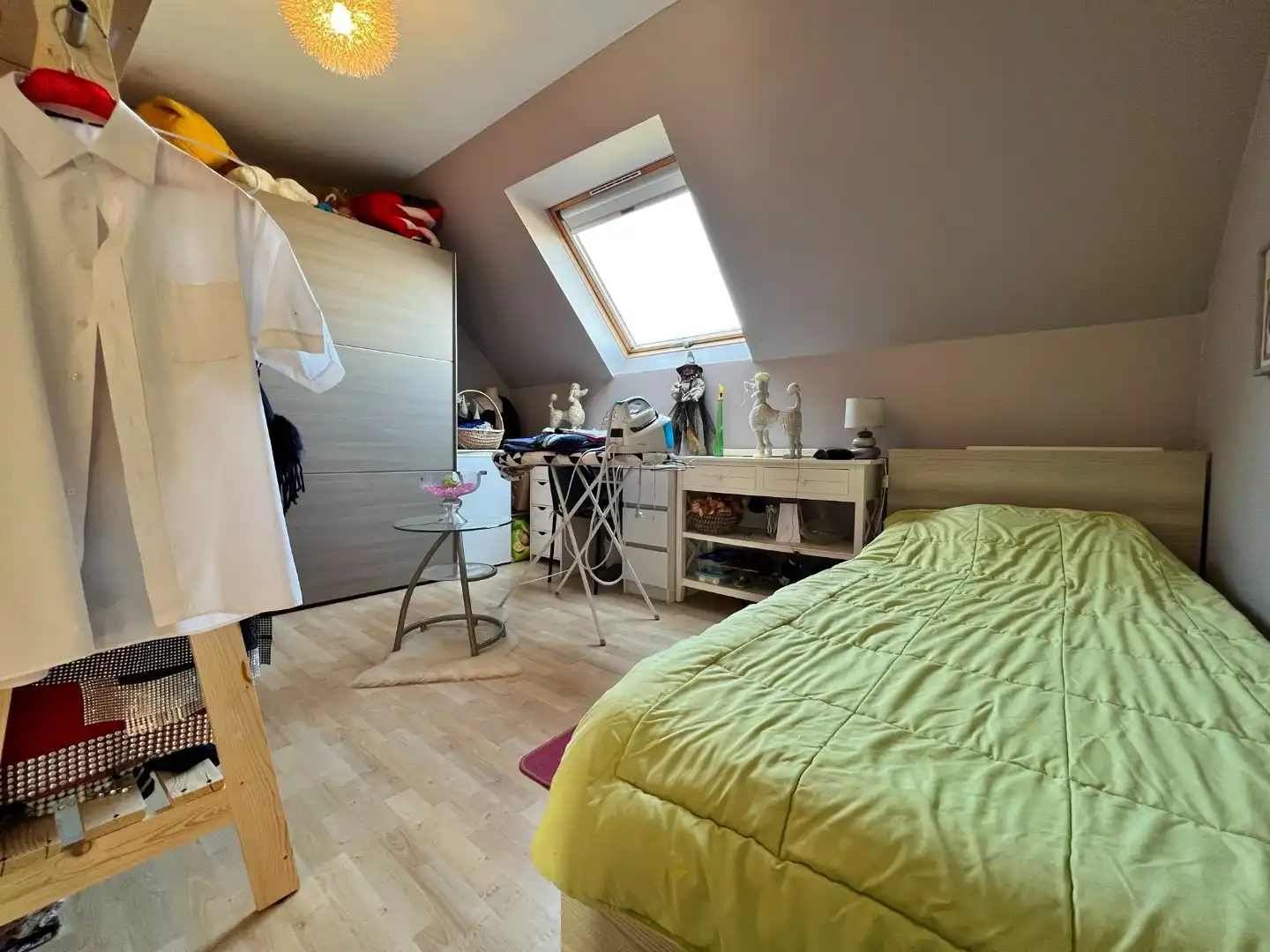 Instapklare woning met 4 slaapkamers, zonnige tuin en carport. foto 12