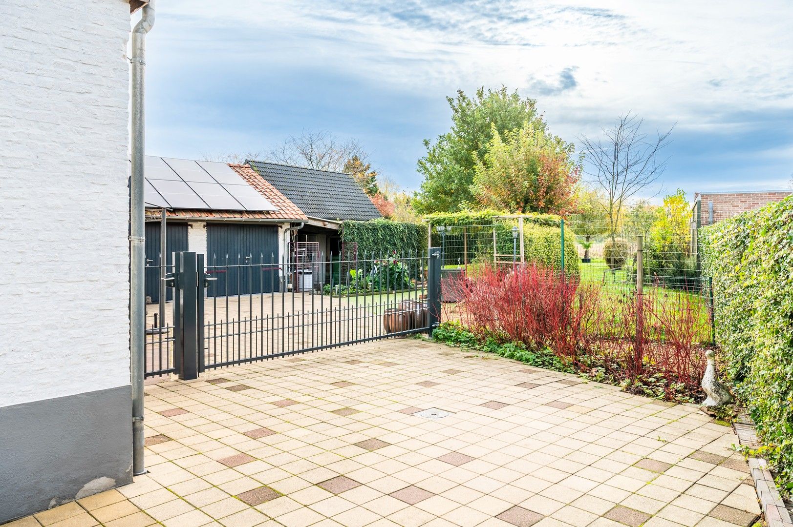 Charmante hoeve met grote tuin foto 5