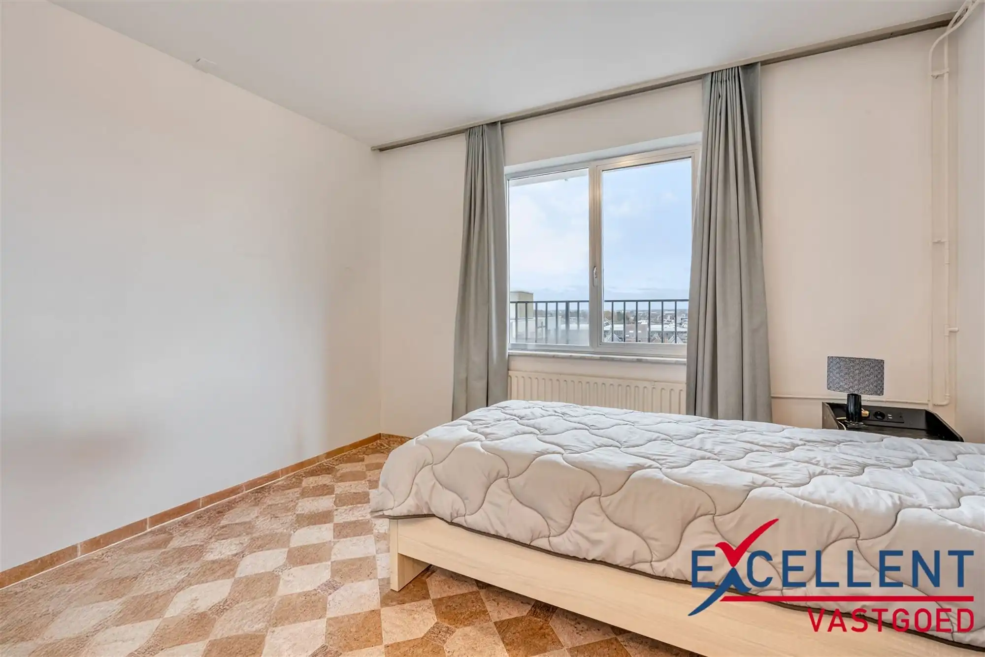 Centraal gelegen appartement met 2 slaapkamers in Deinze te koop foto 5