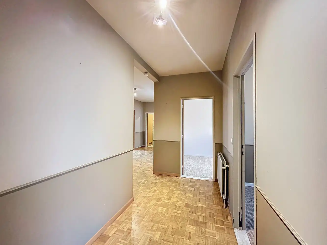 Lichtrijk appartement met 2 slaapkamers in centrum Brasschaat! foto 12
