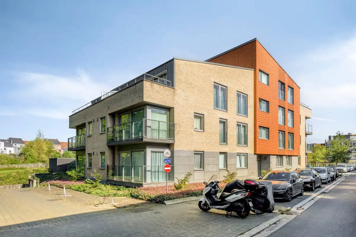 Lichtrijk instapklaar appartement met ruim terras en parking in Strombeek! foto 22