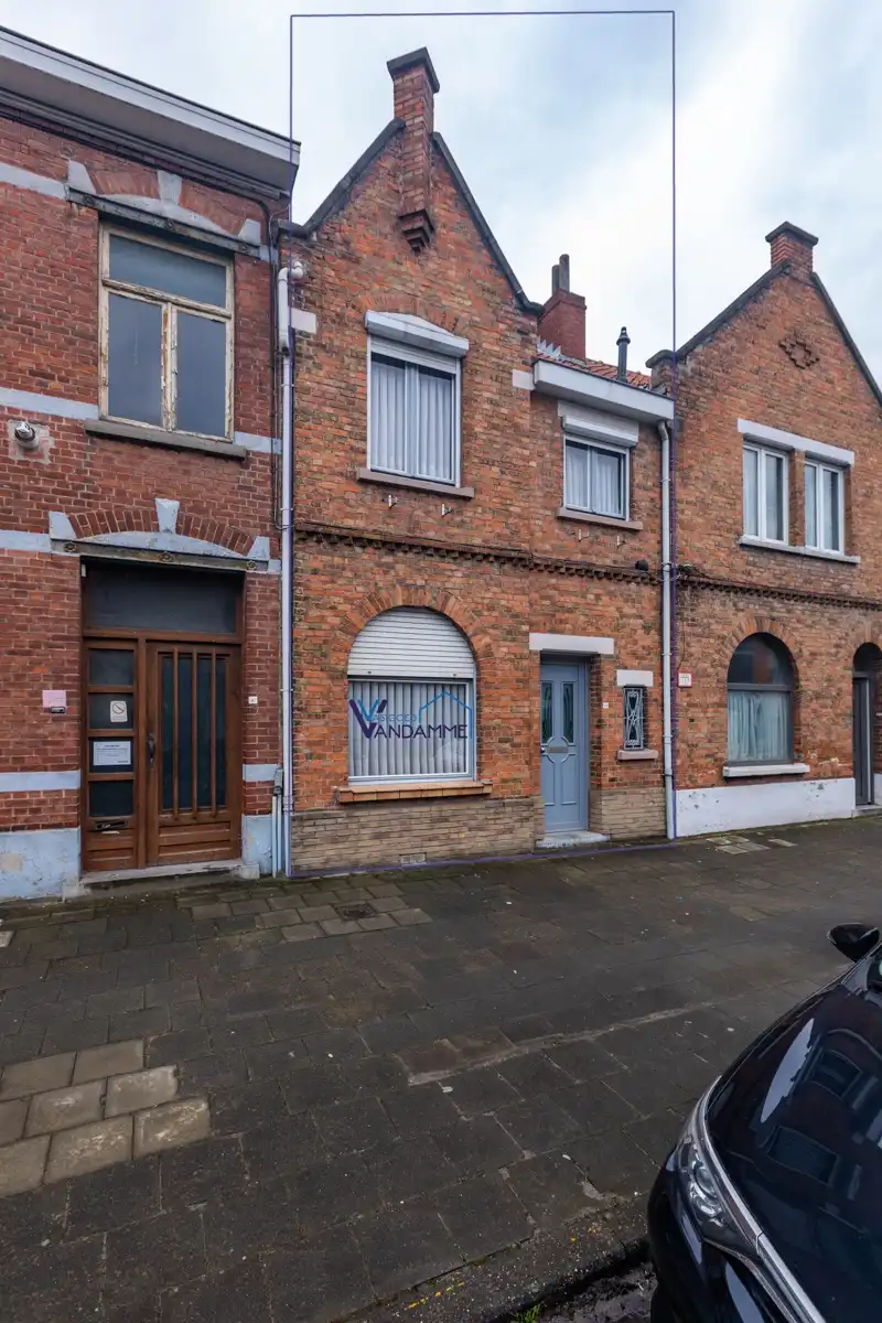 Hoofdfoto van de publicatie: VERKOOP OP LIJFRENTE. Centraal gelegen woning met 2 slaapkamers en tuin.