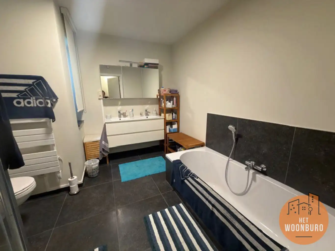 Modern en ruim appartement met kelder en autostaanplaats. foto 11