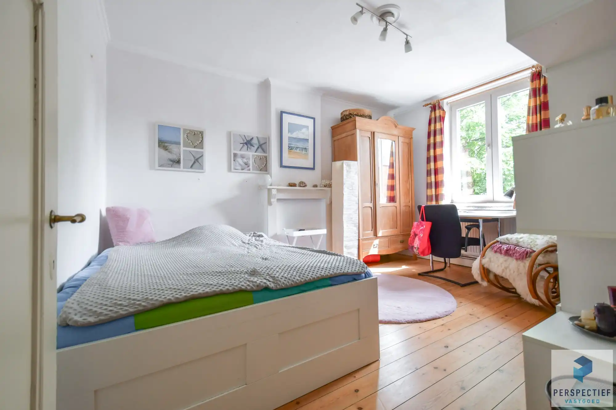 Ruime halfopen bebouwing met tuin en garage in het centrum van Oedelem foto 18