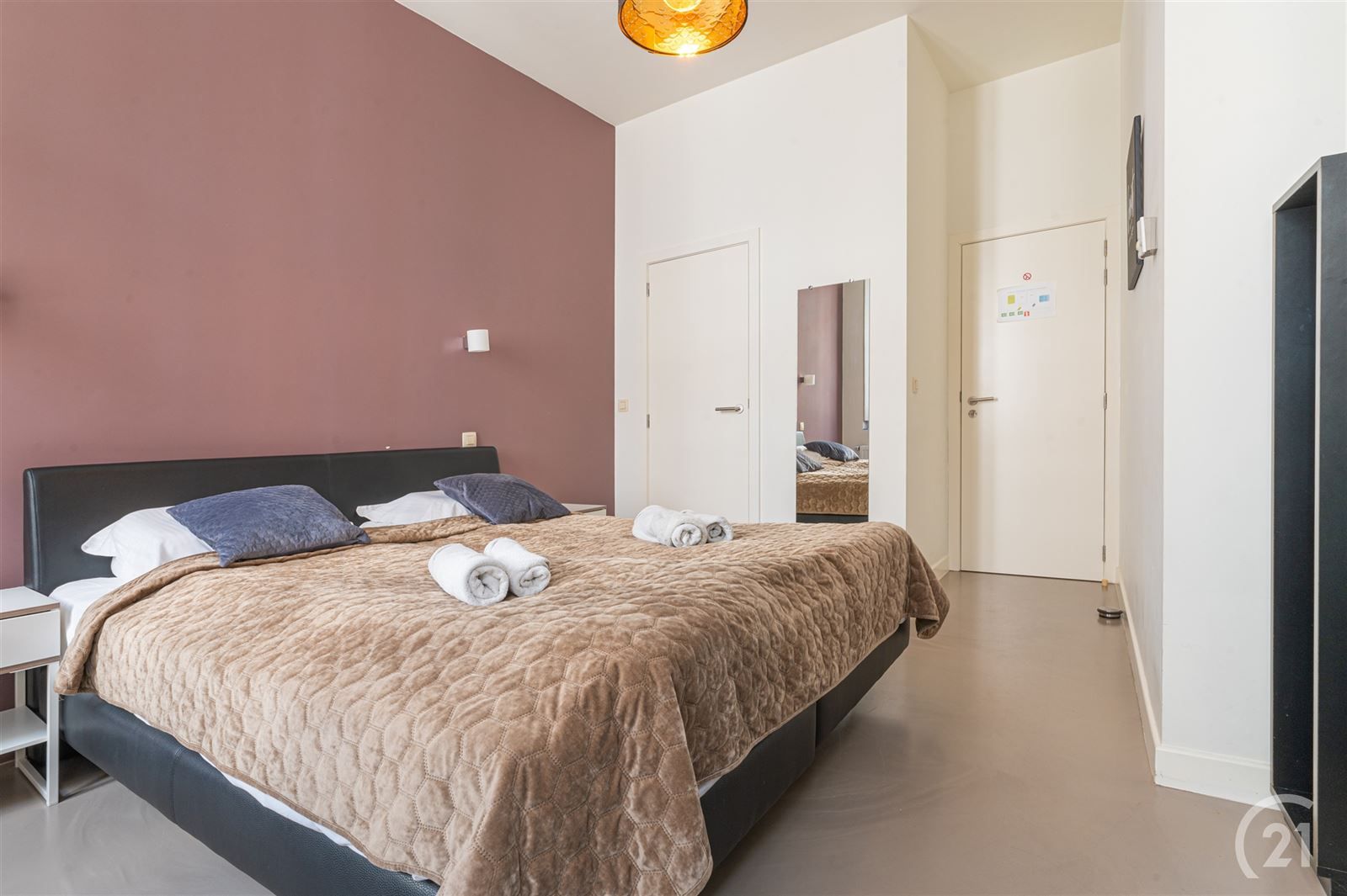 Prachtig commercieel pand (B&B EN  appartement) EN privé woning foto 4