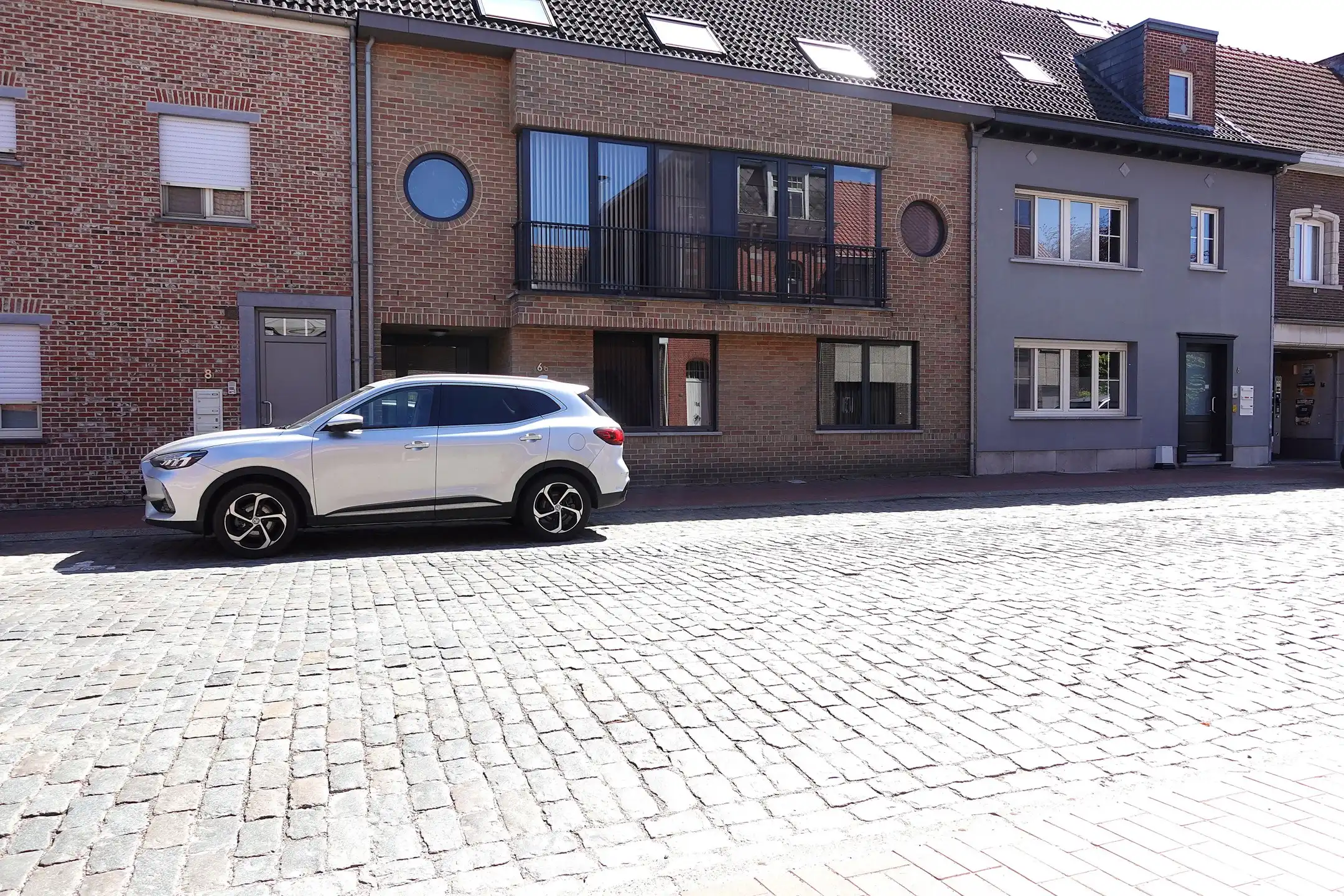 Instapklaar 1- slpk app met ruim terras in centrum Gierle foto {{pictureIndex}}