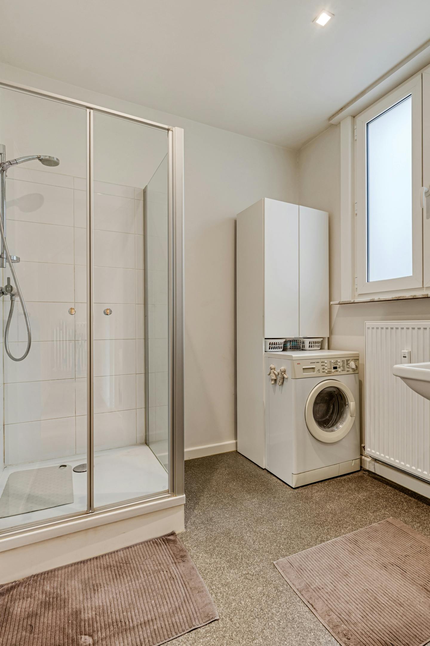 Instapklaar appartement met drie slaapkamers te koop in Berchem foto 17