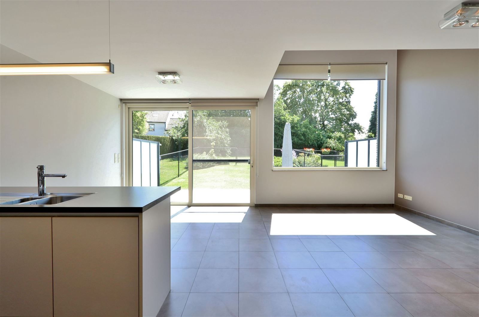 Woning te Lot foto 4